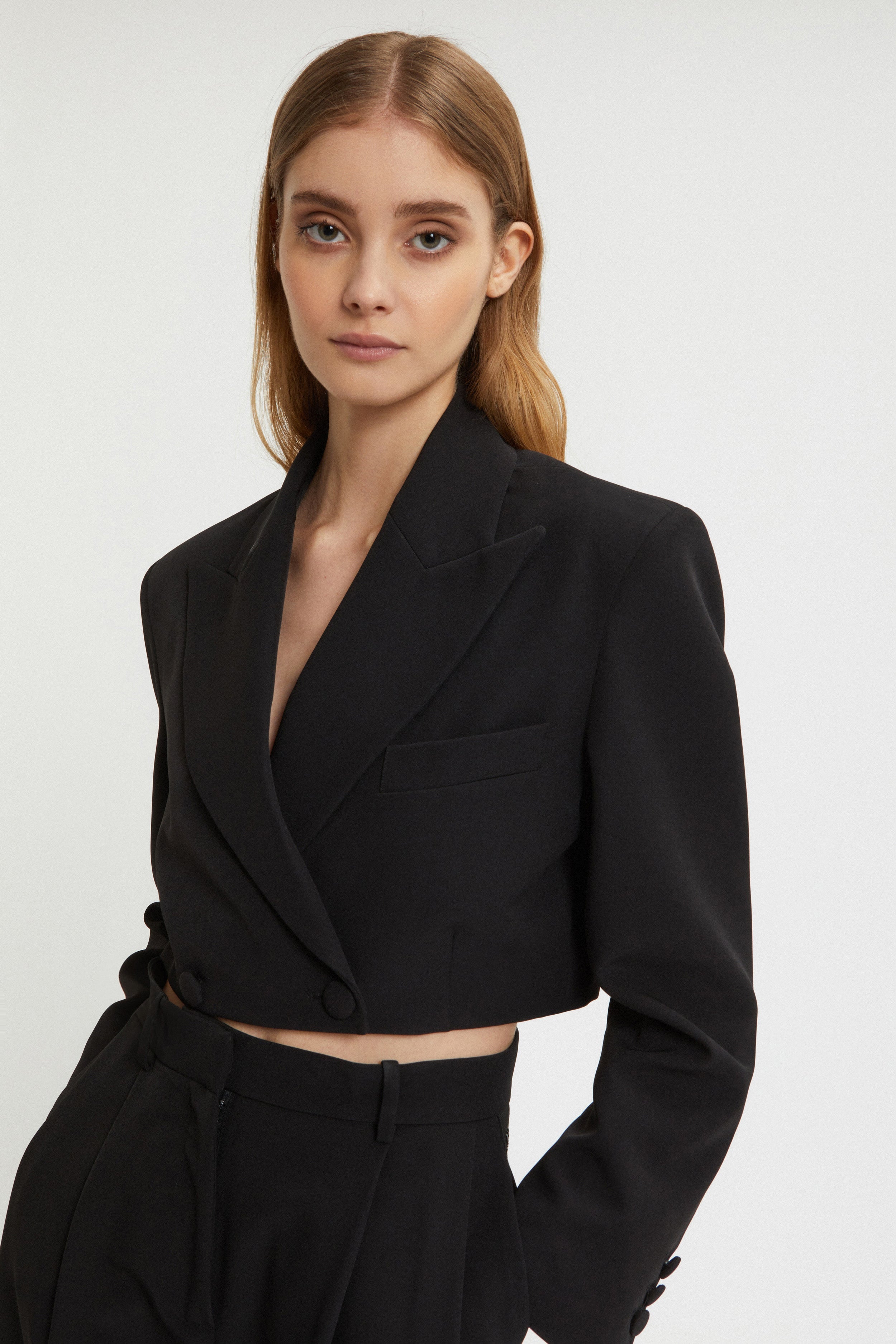 CROPPED DOUBLE-BREASTED BLAZER – ERMANNO FIRENZE