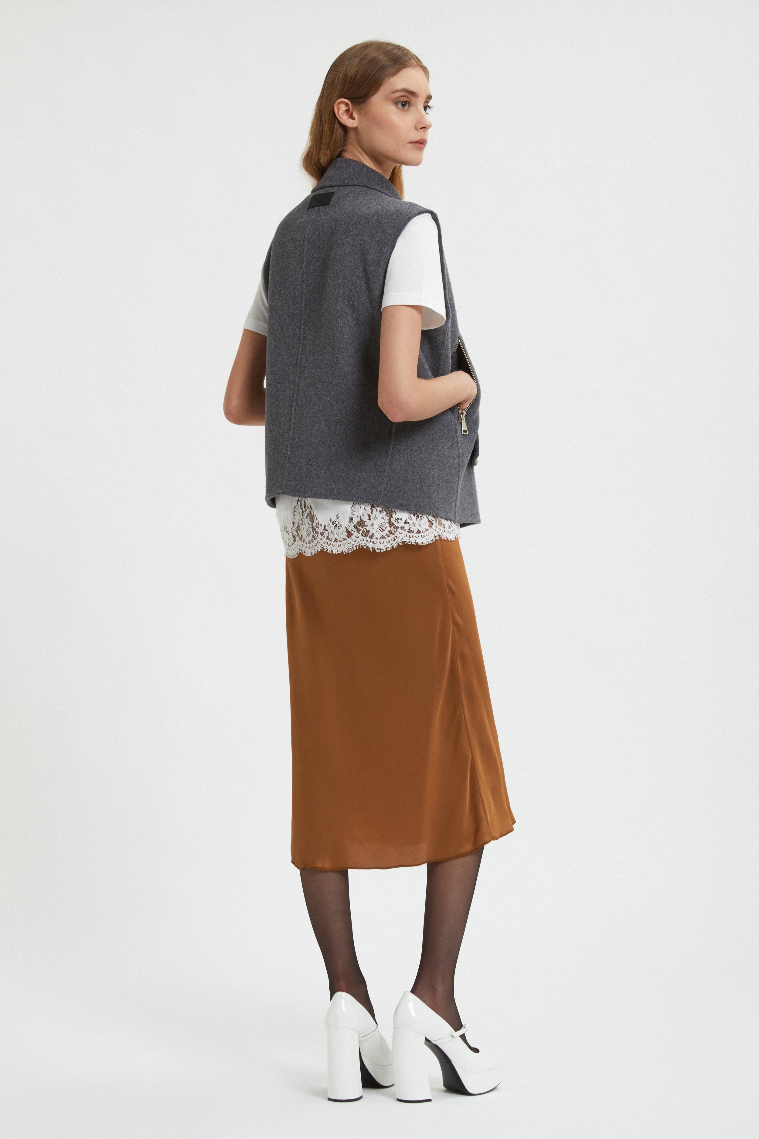 Image of GONNA DI RASO IN SBIECO