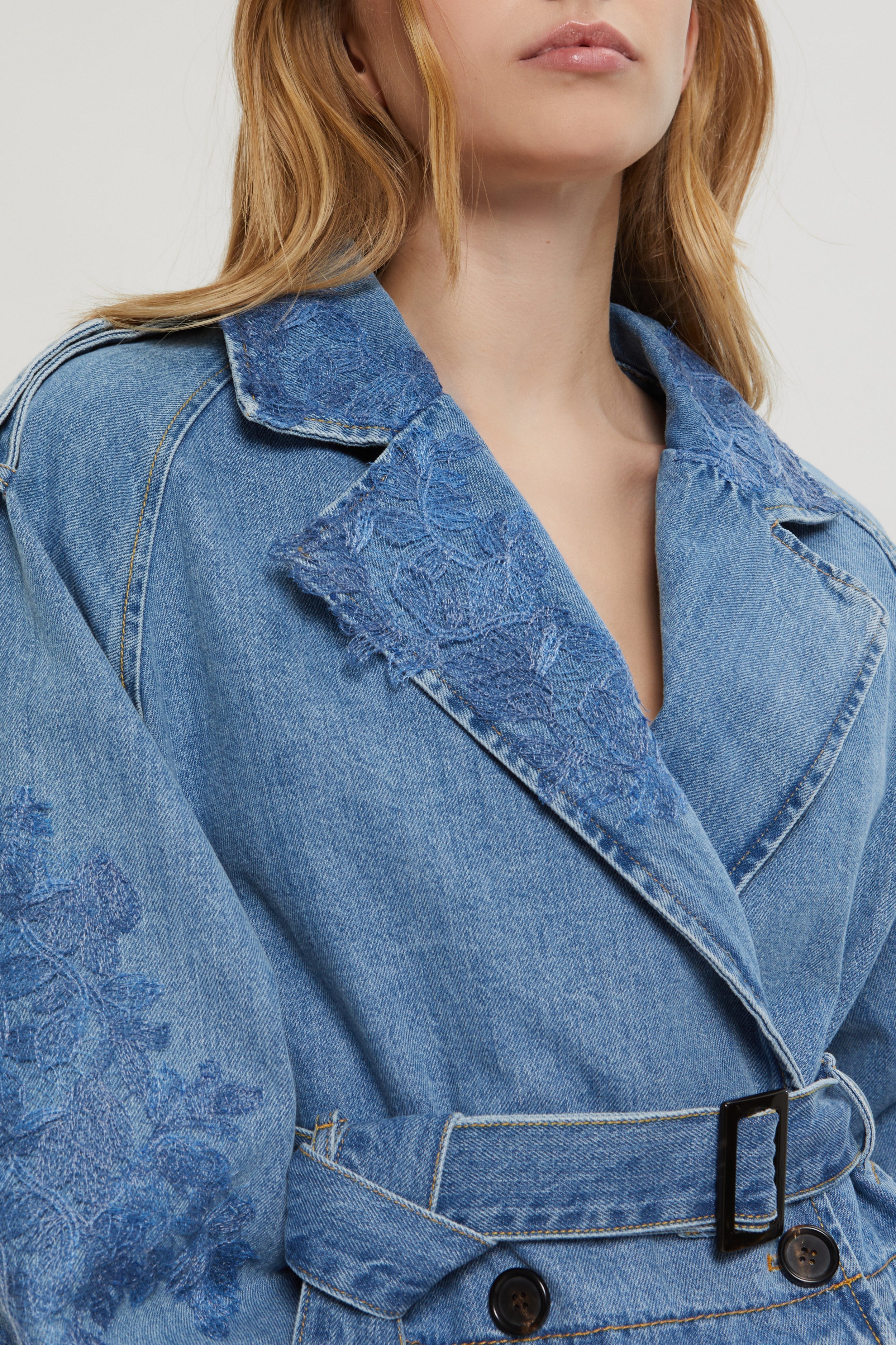 Image of CROPPED DENIM TRENCH WITH EMBROIDERY