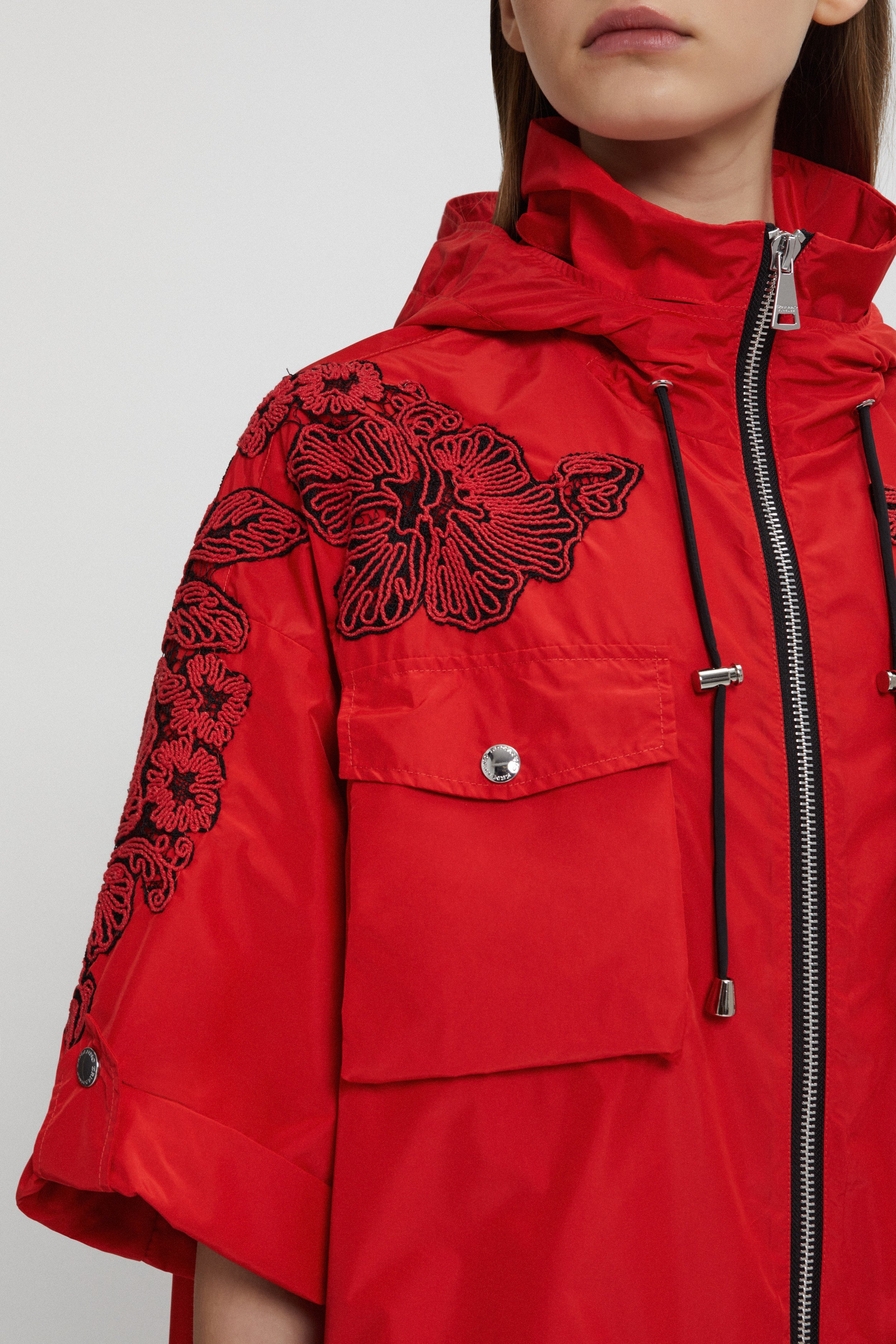 PARKA TASCONATO IN TAFFETAS CON RICAMO