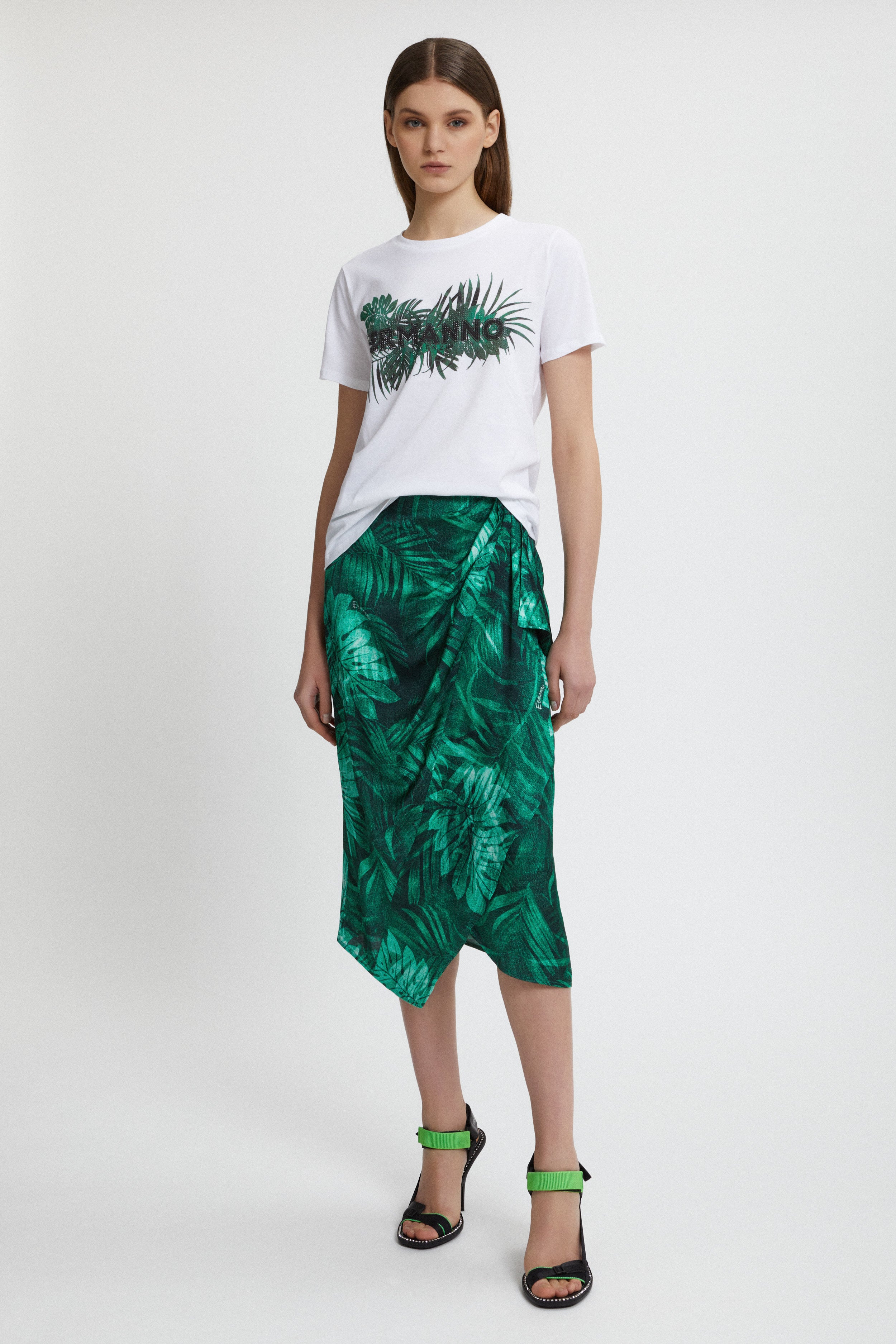 T-SHIRT AVEC IMPRIMÉ À FEUILLES TROPICALS ET LOGO