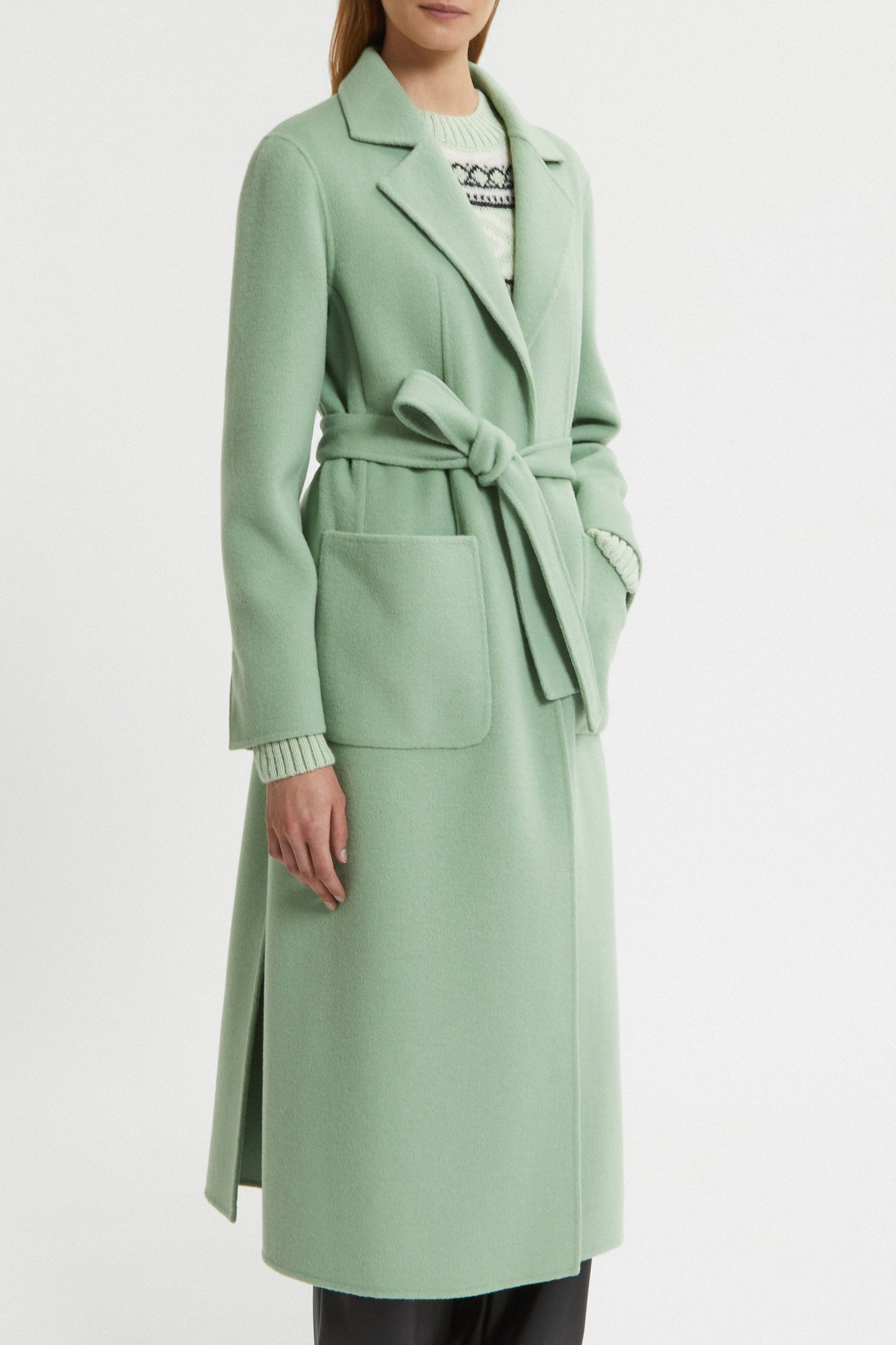 COAT WITH BELT