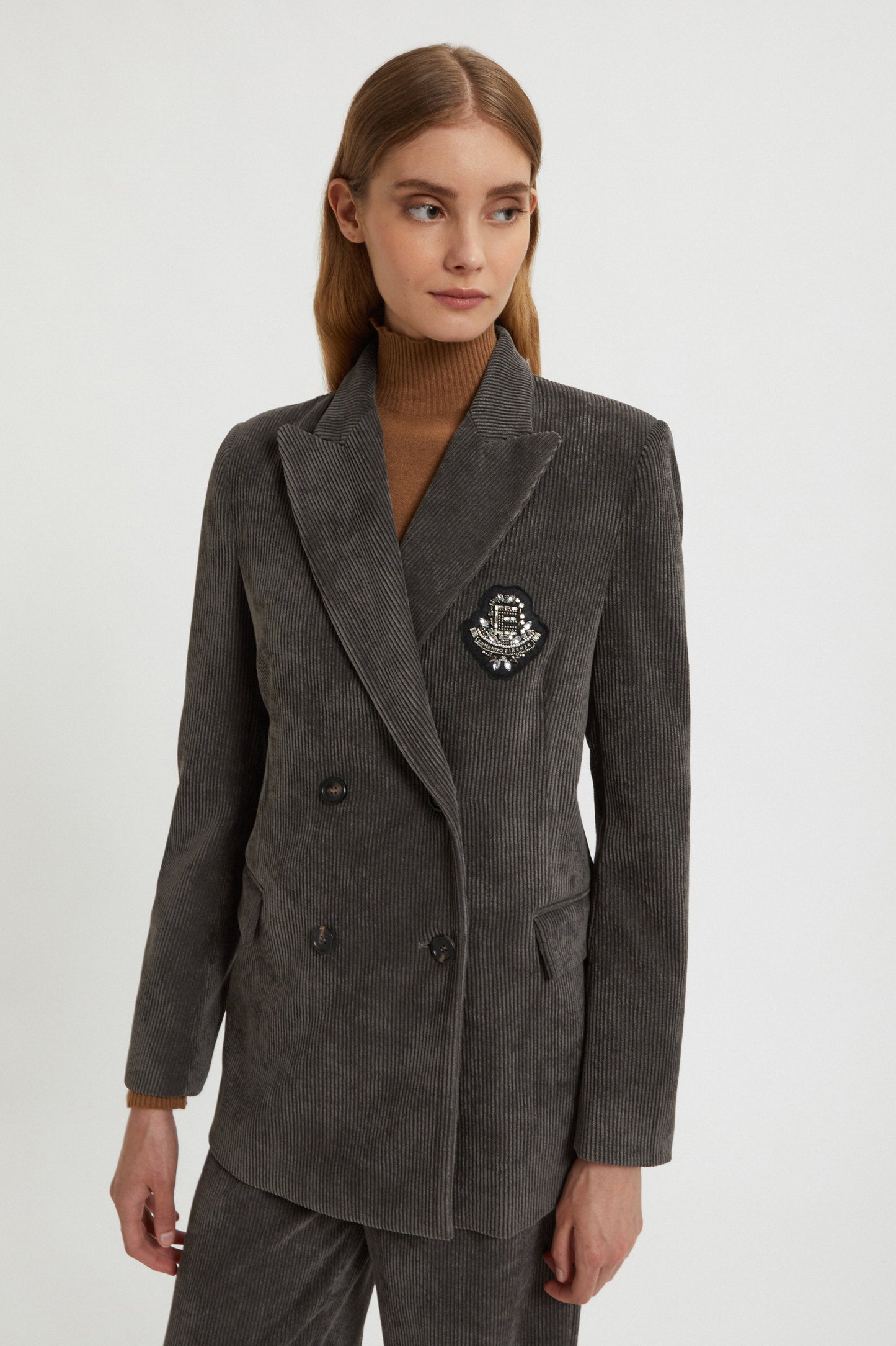 VELVET BLAZER WITH PATCH