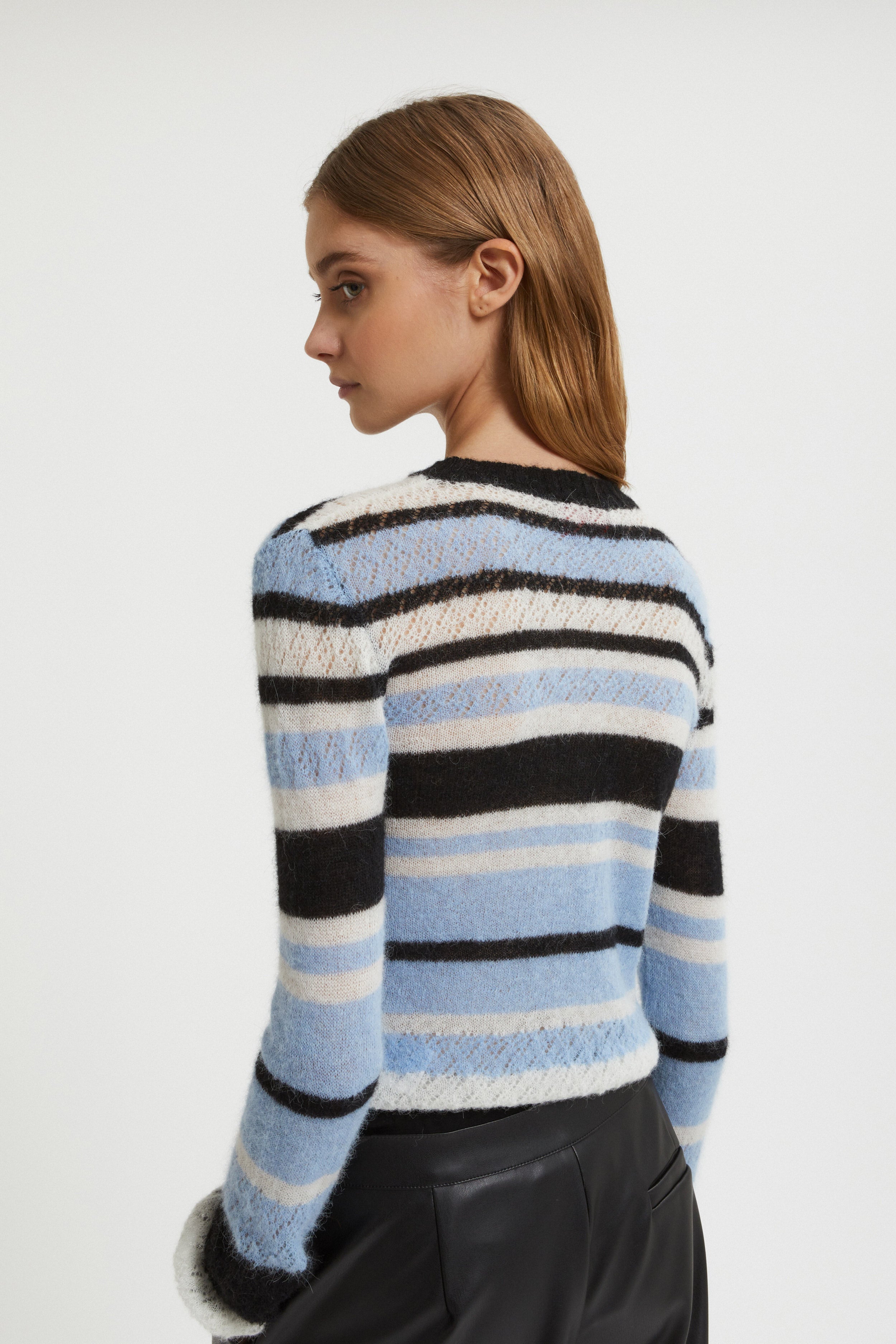 Image of MAGLIA A RIGHE CON PIZZI VALENCIENNES