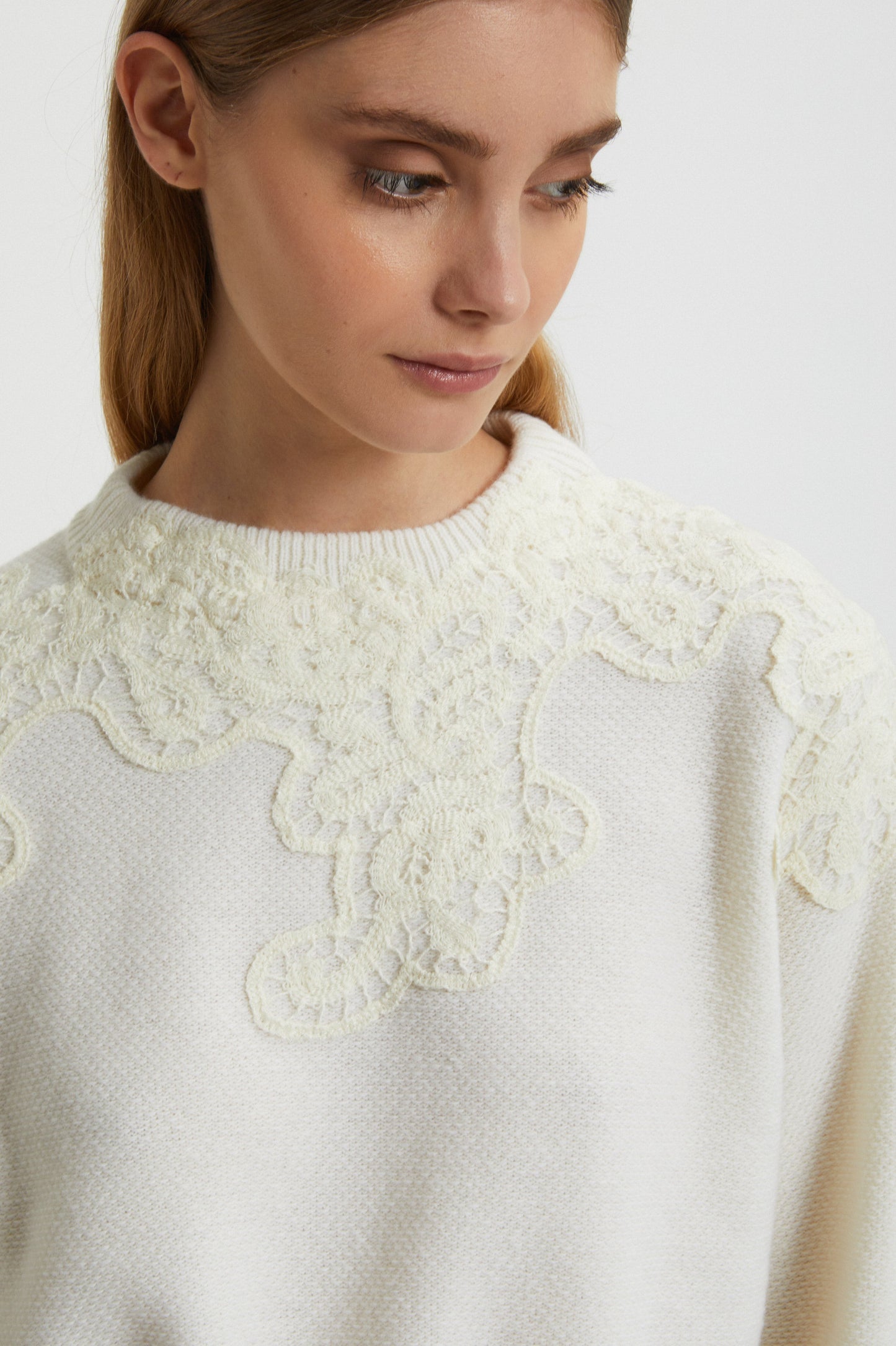 SWEATER WITH LACE INSERT