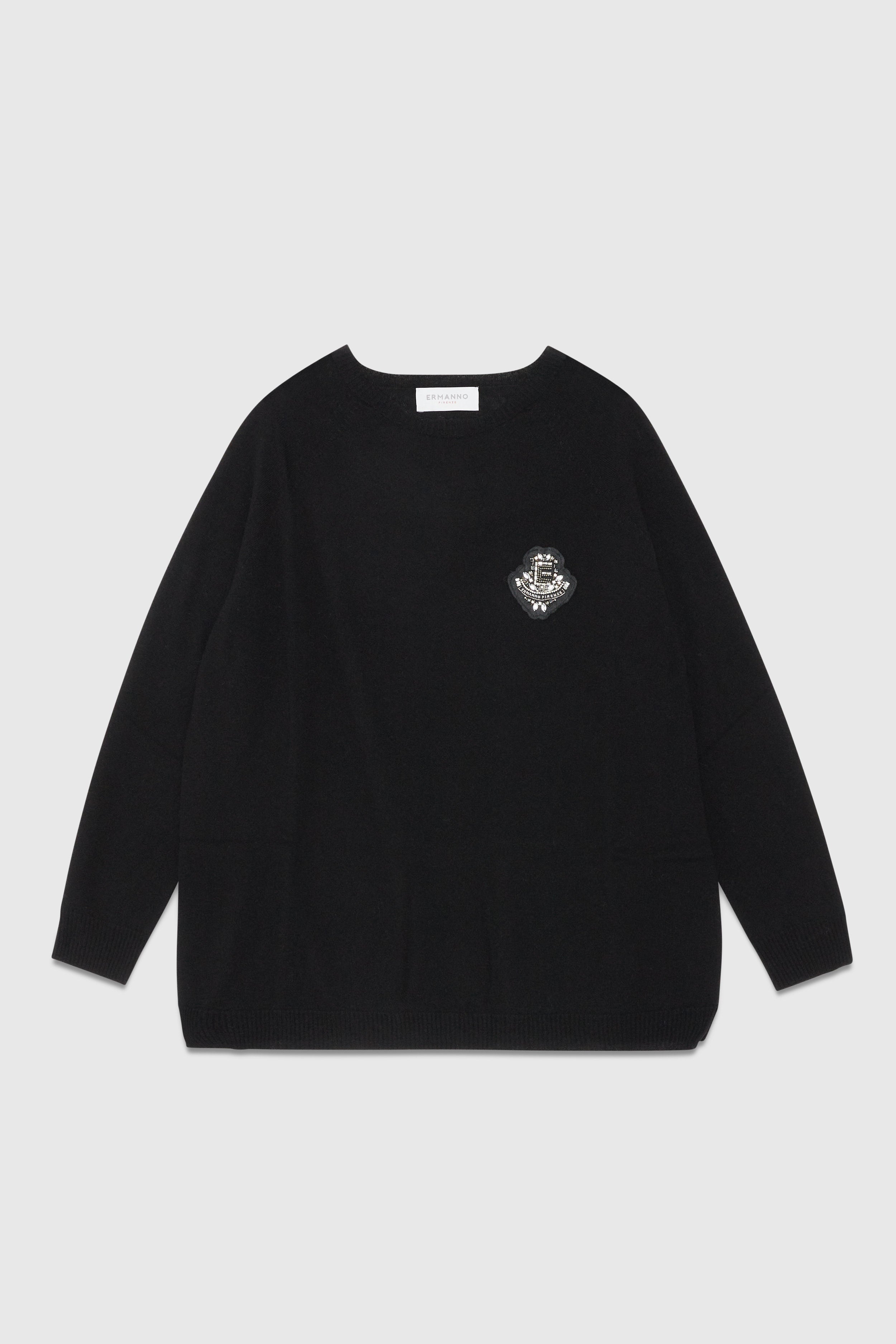 PULL AVEC ÉCUSSON BIJOU