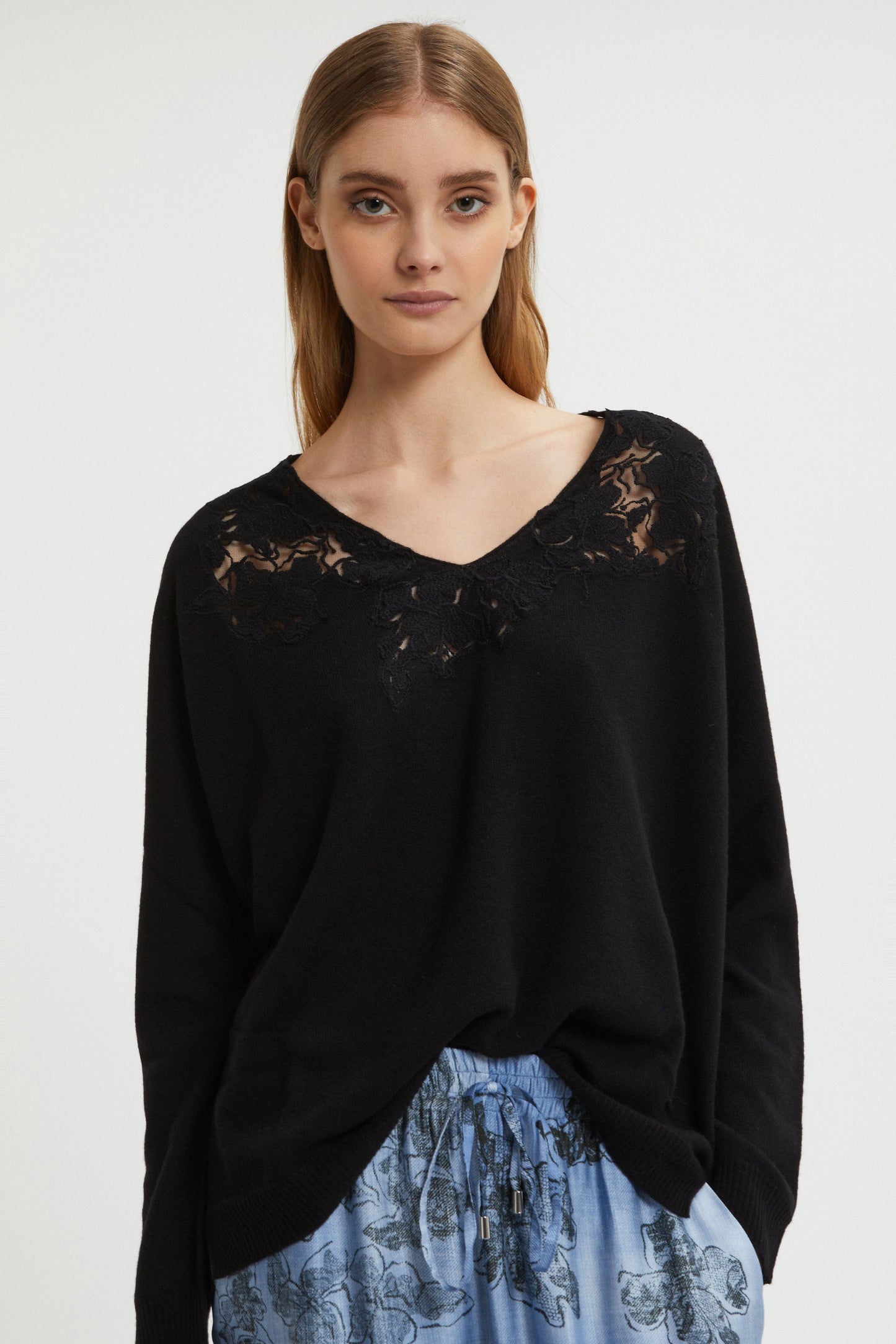 SWEATER WITH LACE