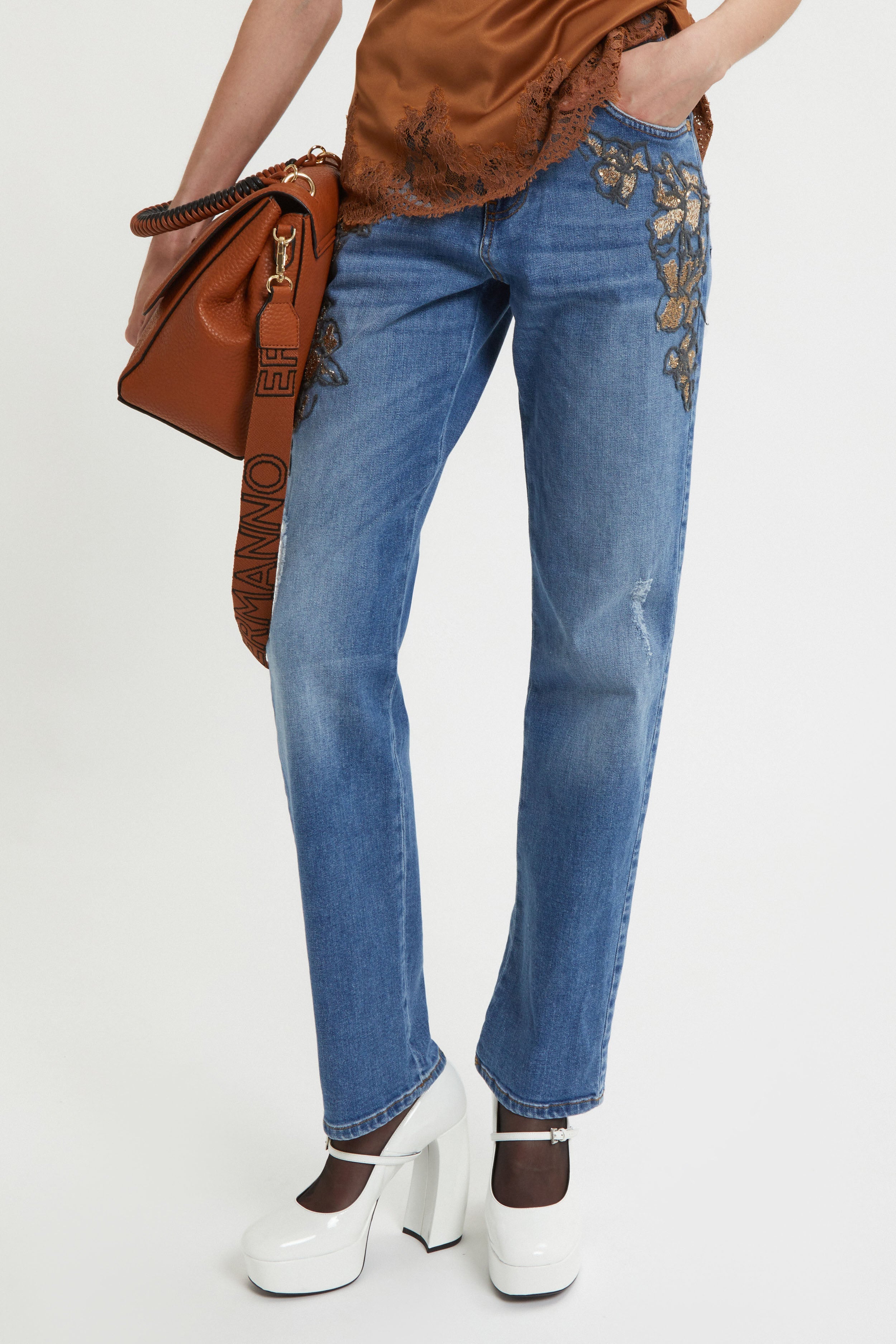 FIVE-POCKET DENIM WITH SEQUINS