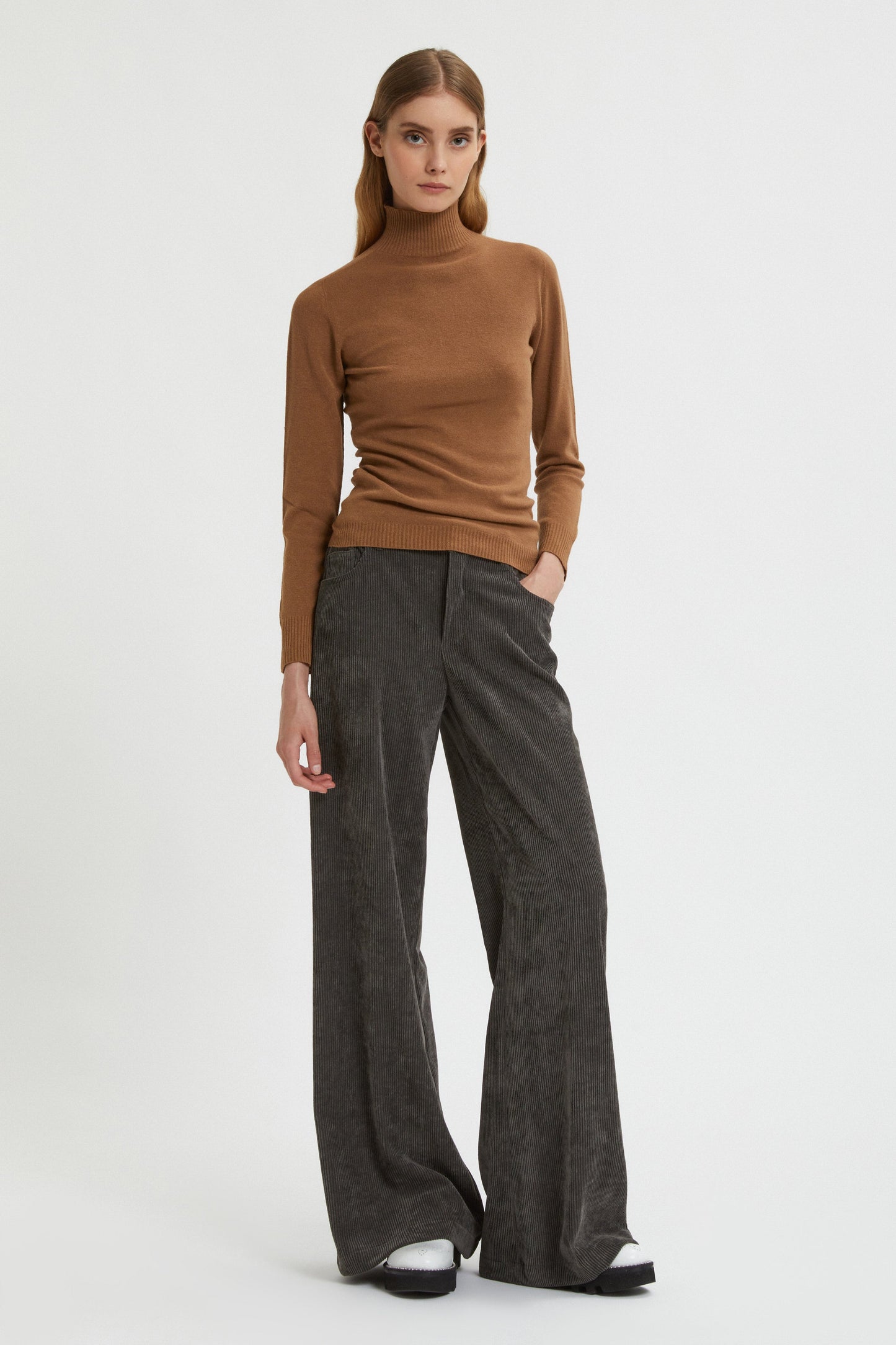 VELVET FLARE PANTS