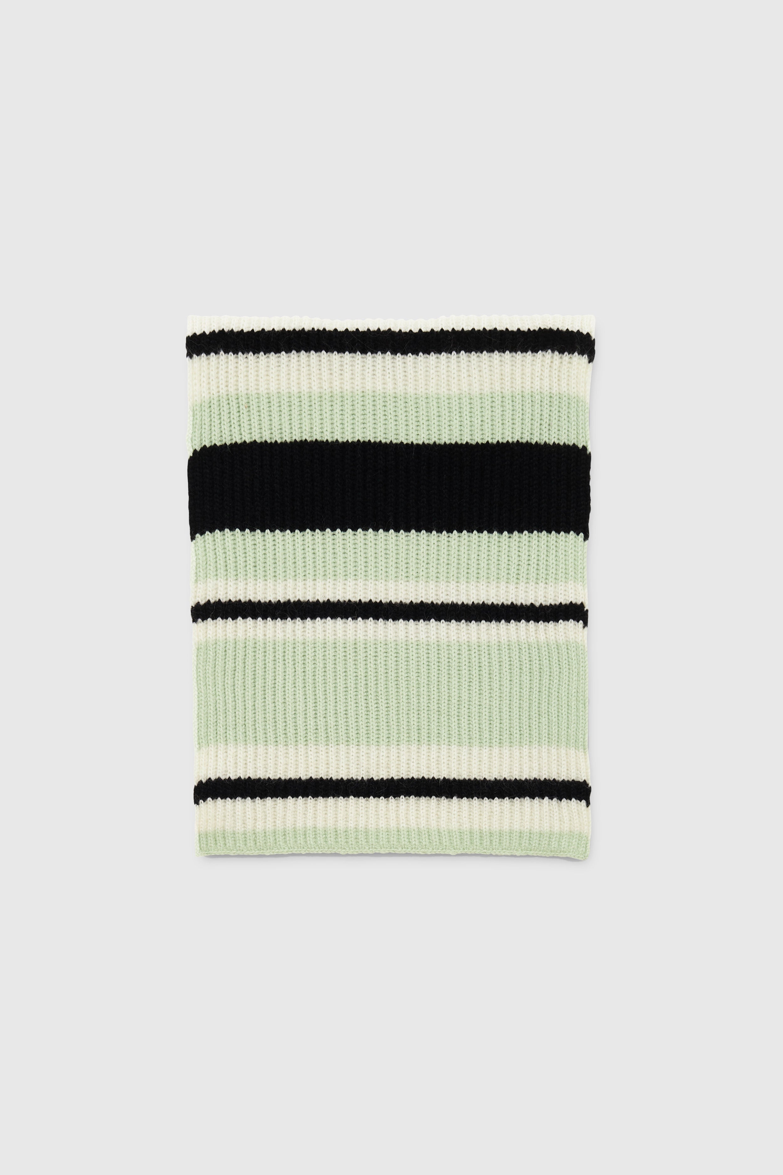 RIBBED SCARF WITH STRIPS