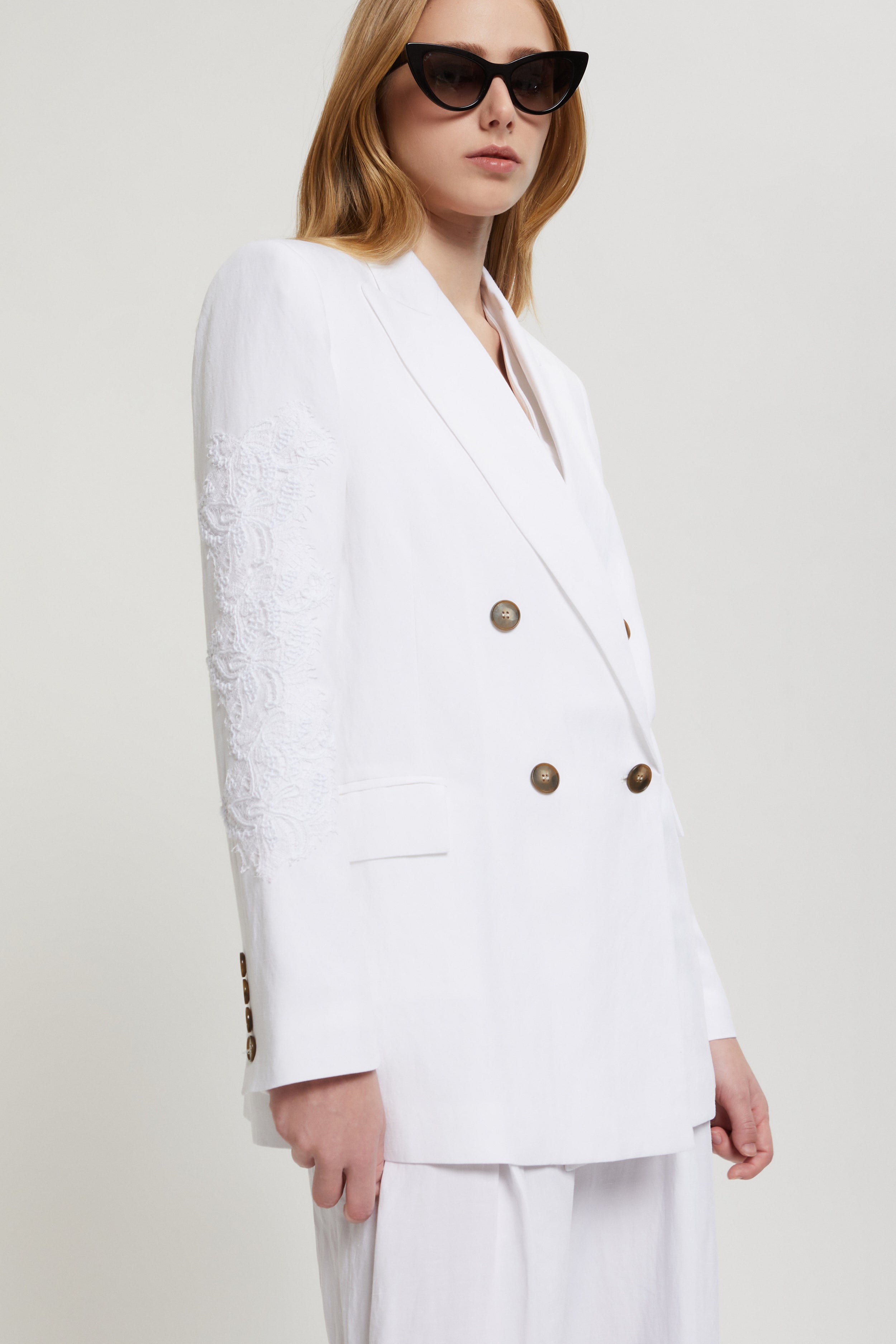 BLAZER DOPPIO PETTO CON RICAMI