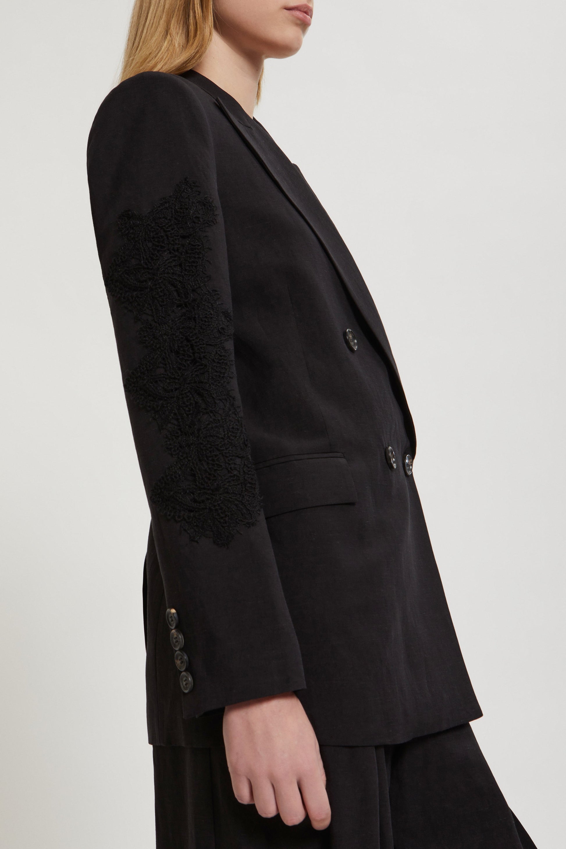 BLAZER DOPPIO PETTO CON RICAMI