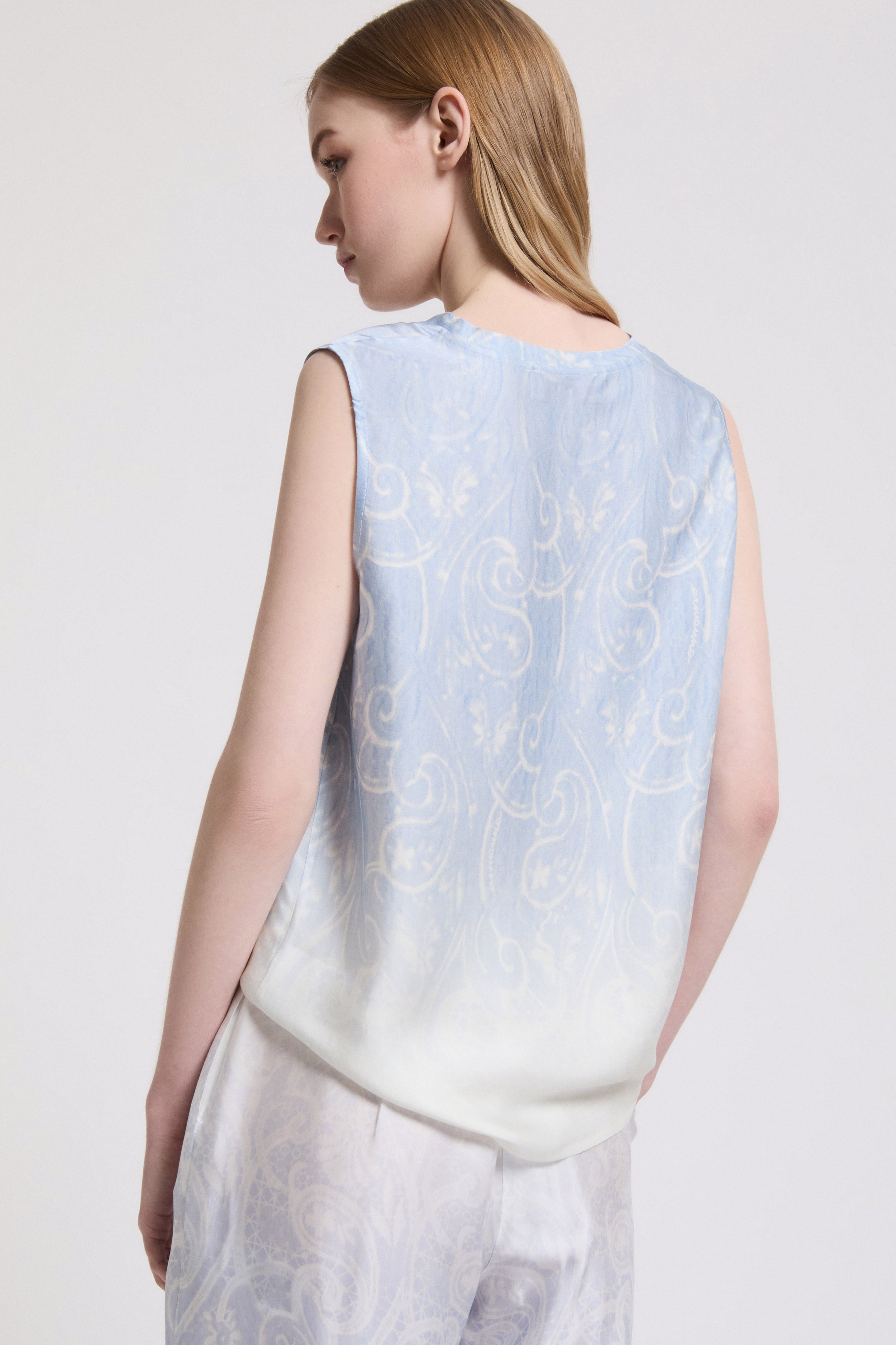 TOP IN RASO CON STAMPA MACRAMÈ SFUMATA