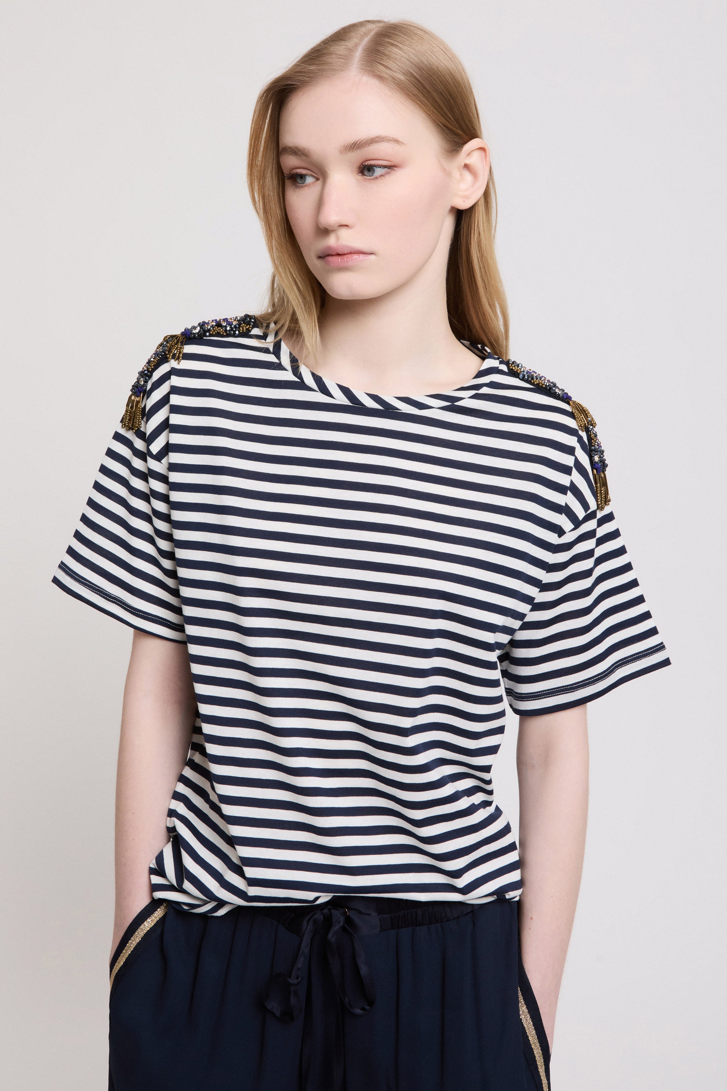 Image of T-SHIRT A RIGHE CON SPALLINE GIOIELLO