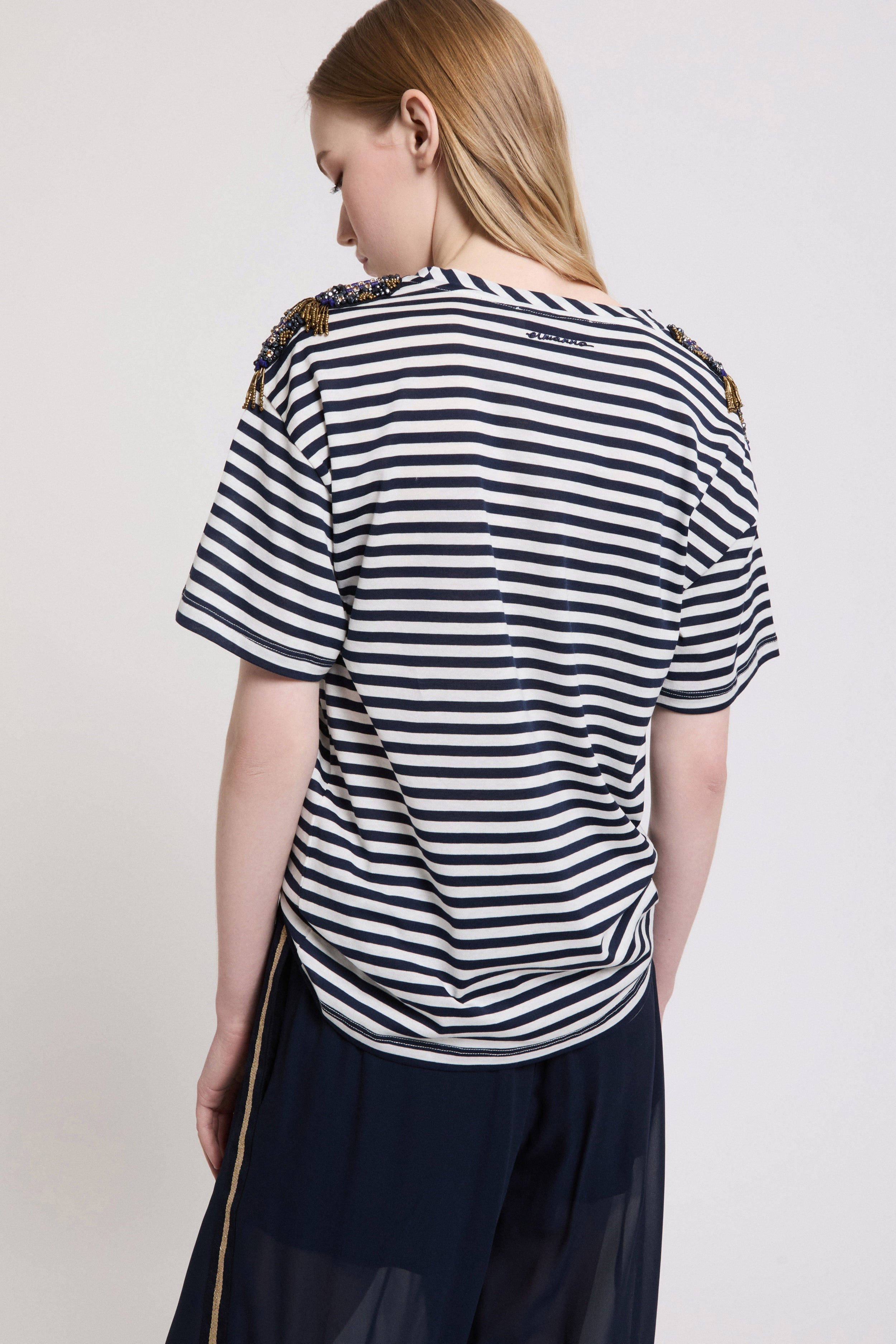 Image of T-SHIRT A RIGHE CON SPALLINE GIOIELLO