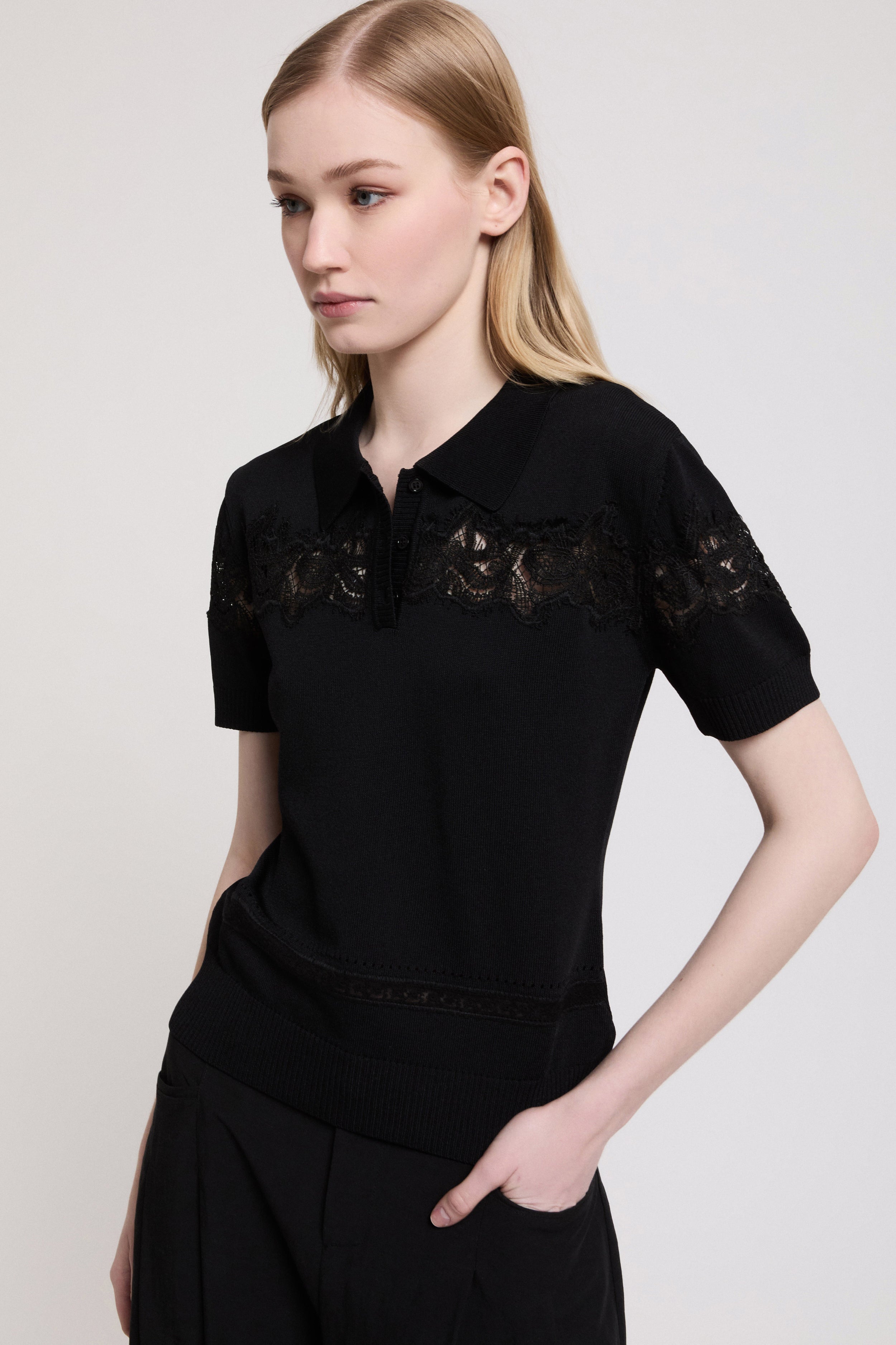POLO AVEC DENTELLE BRODĖ
