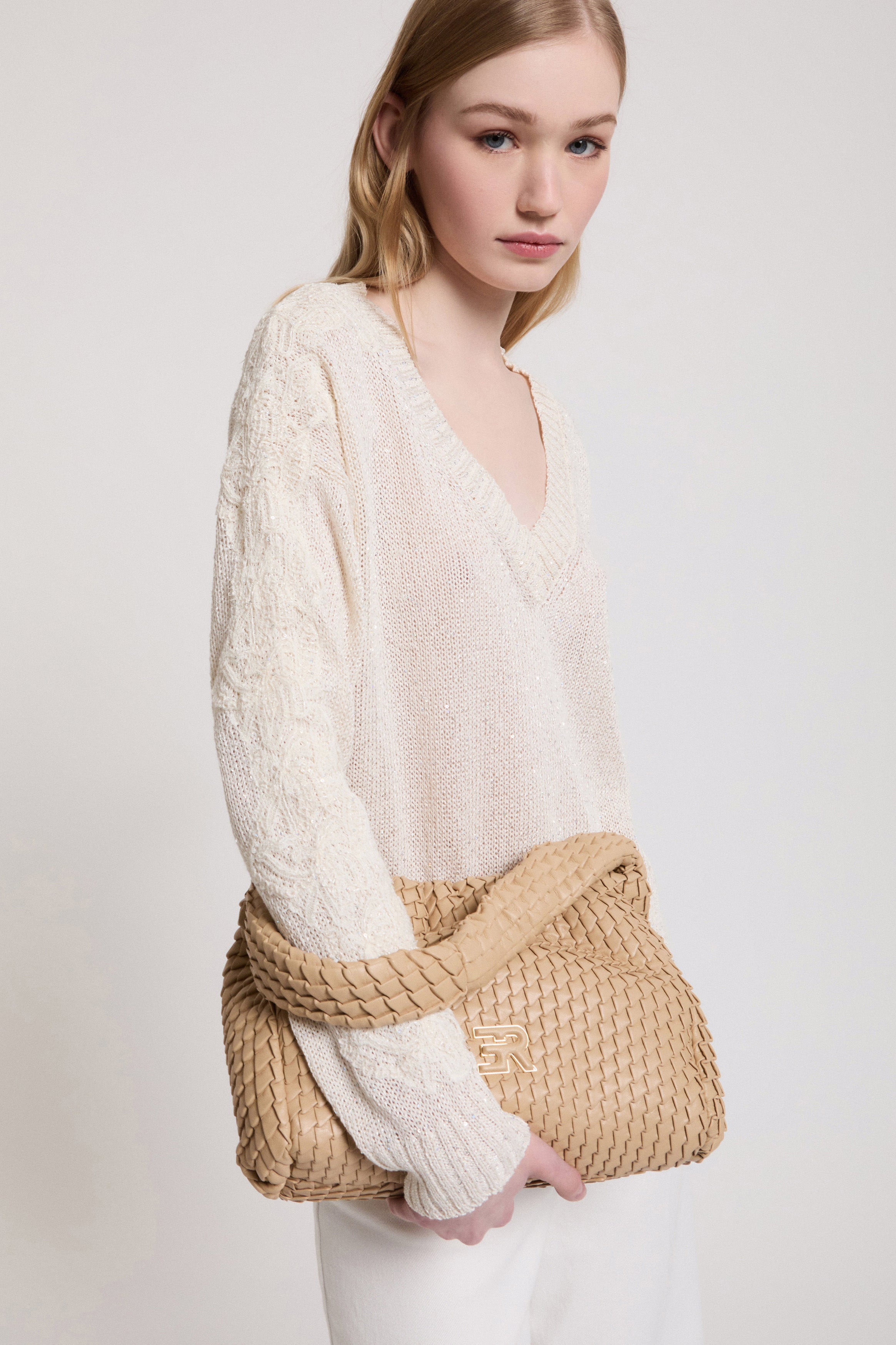 V-NECK SWEATER WITH SEQUINS AND LACE ON THE SLEEVES