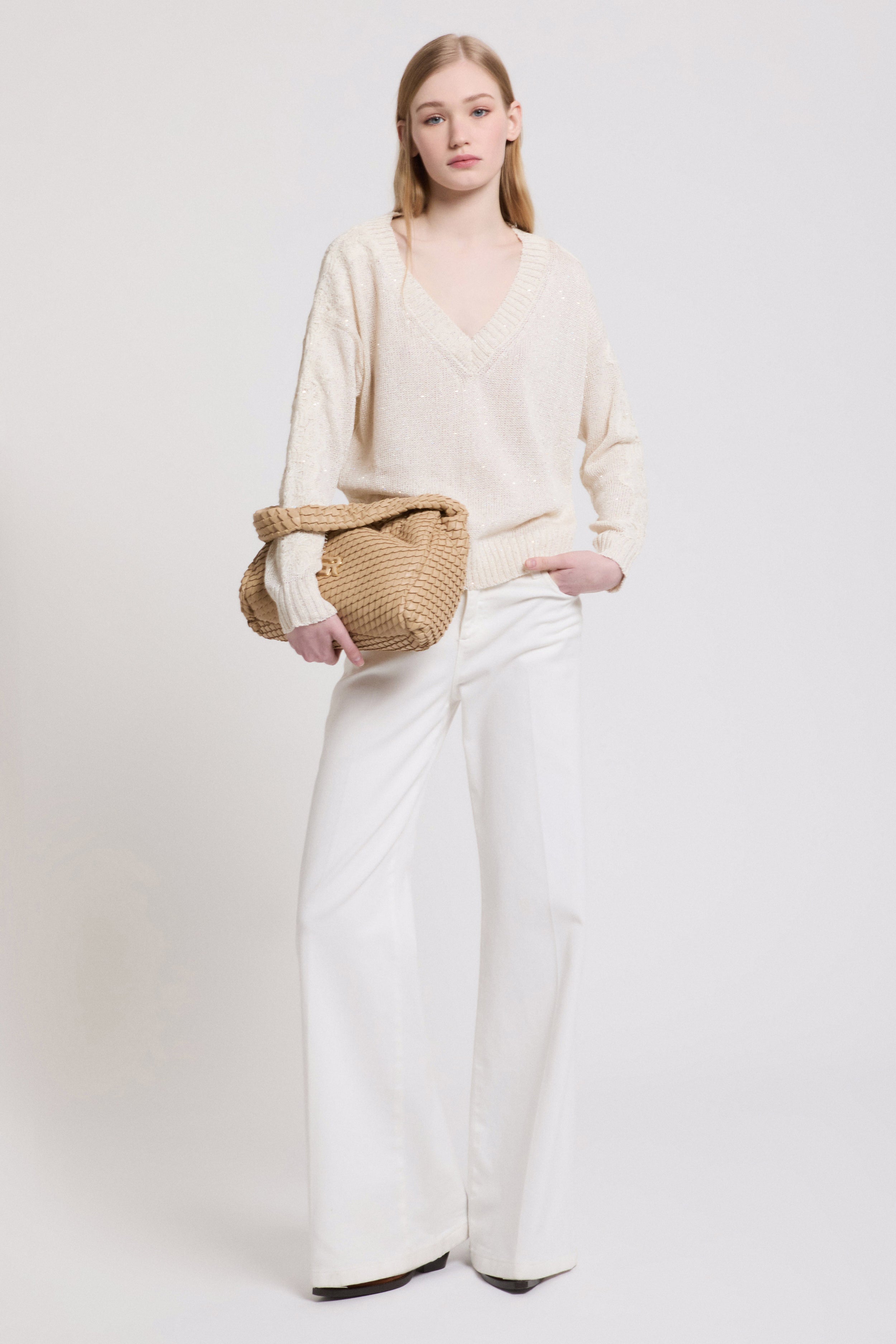 V-NECK SWEATER WITH SEQUINS AND LACE ON THE SLEEVES