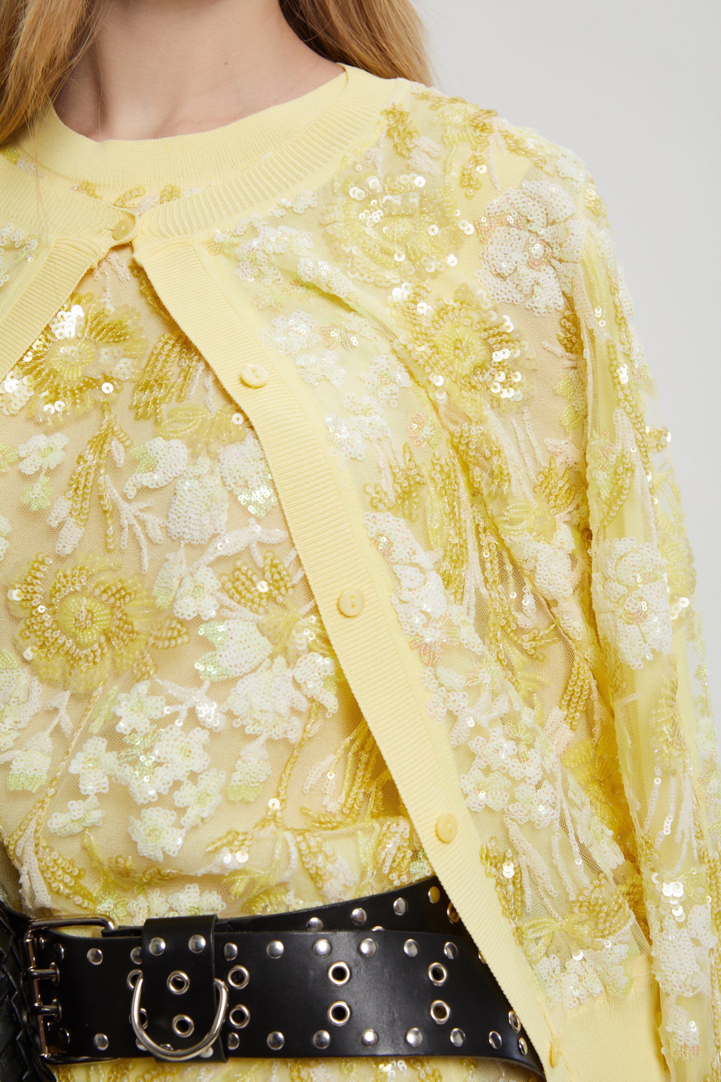 Image of CARDIGAN WITH SEQUINED FLOWERS