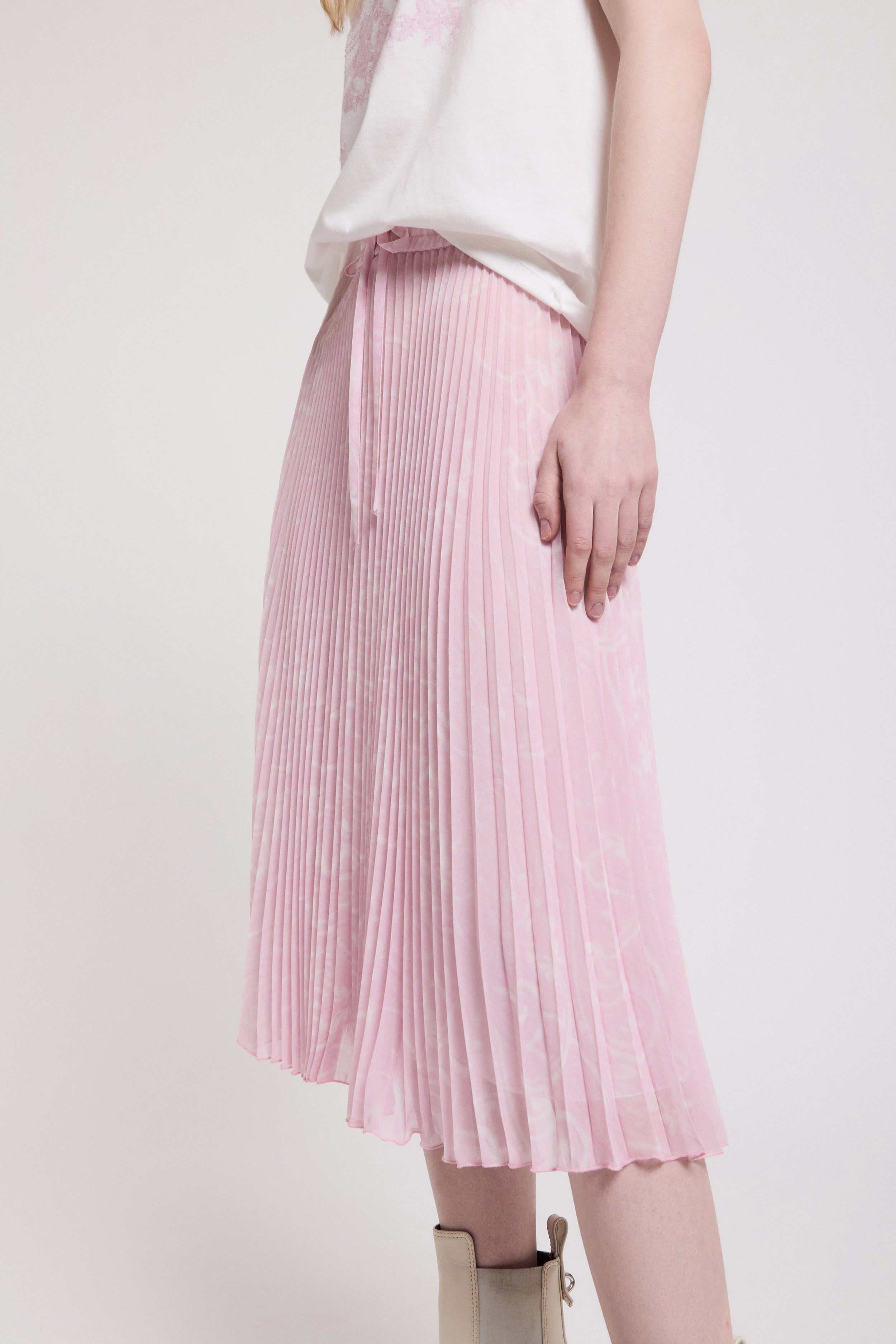 Image of GONNA LONGUETTE PLISSÉ CON STAMPA MACRAMÉ