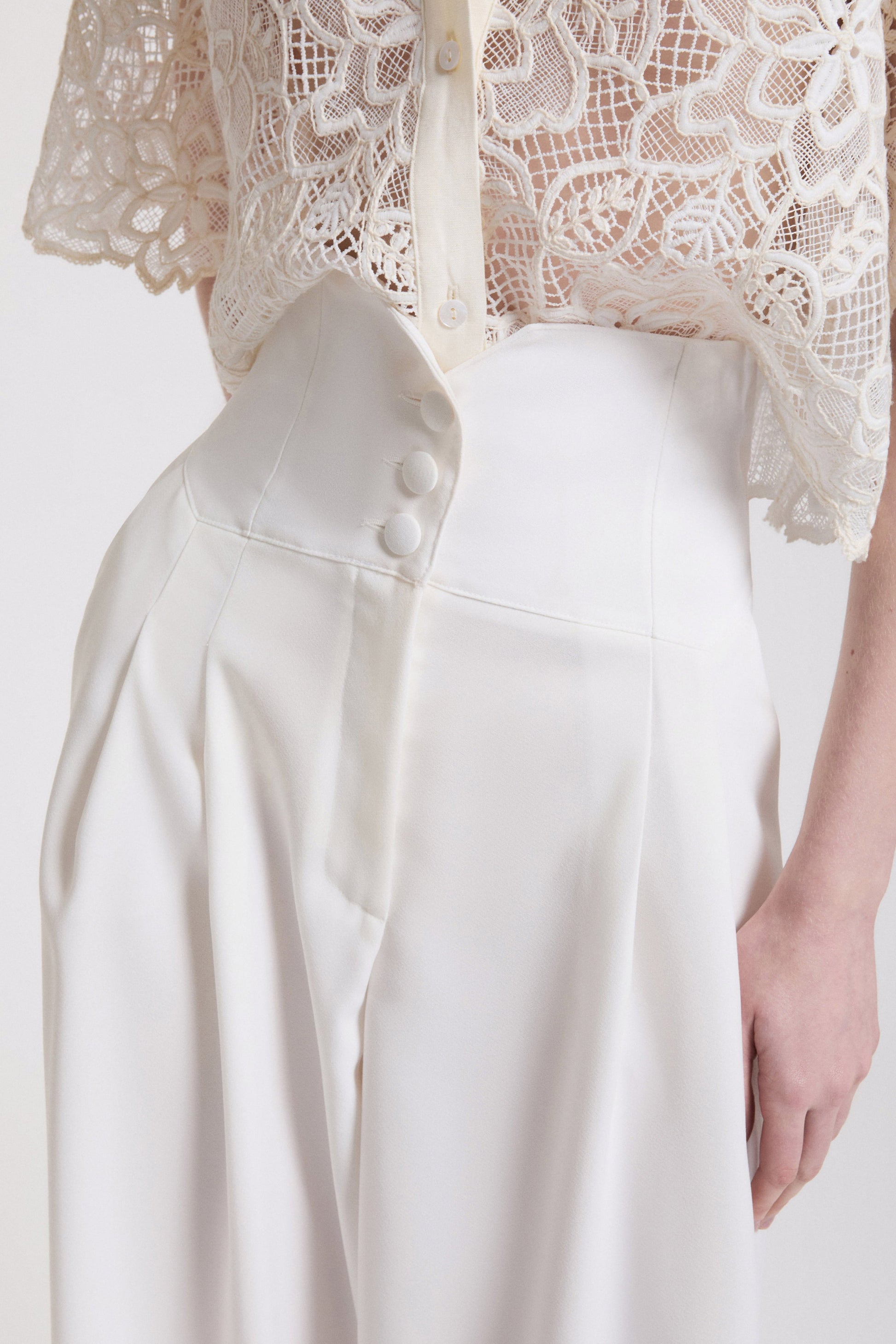 PANTALONI AMPI A BUSTIER IN CADI