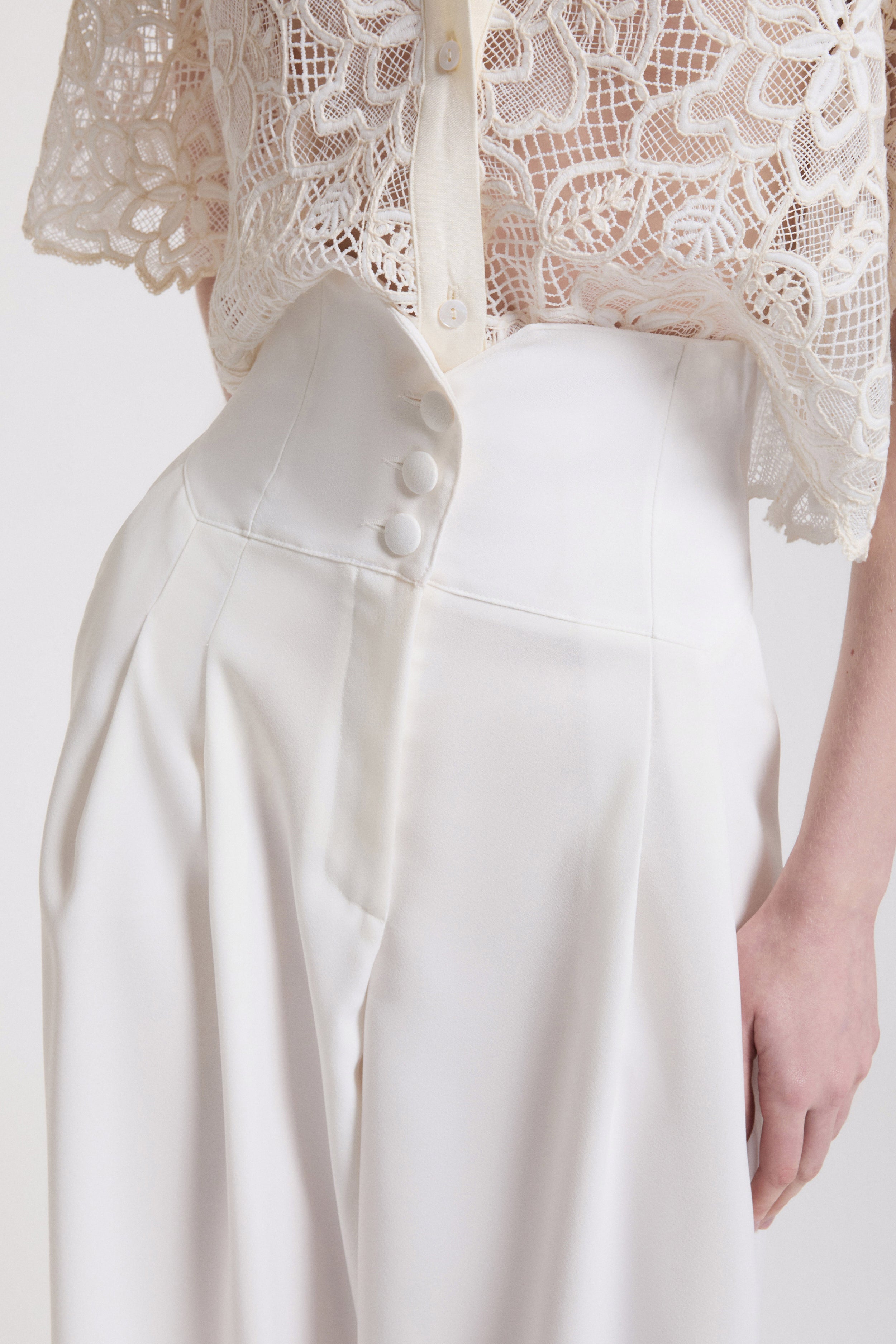 PANTALONI AMPI A BUSTIER IN CADI