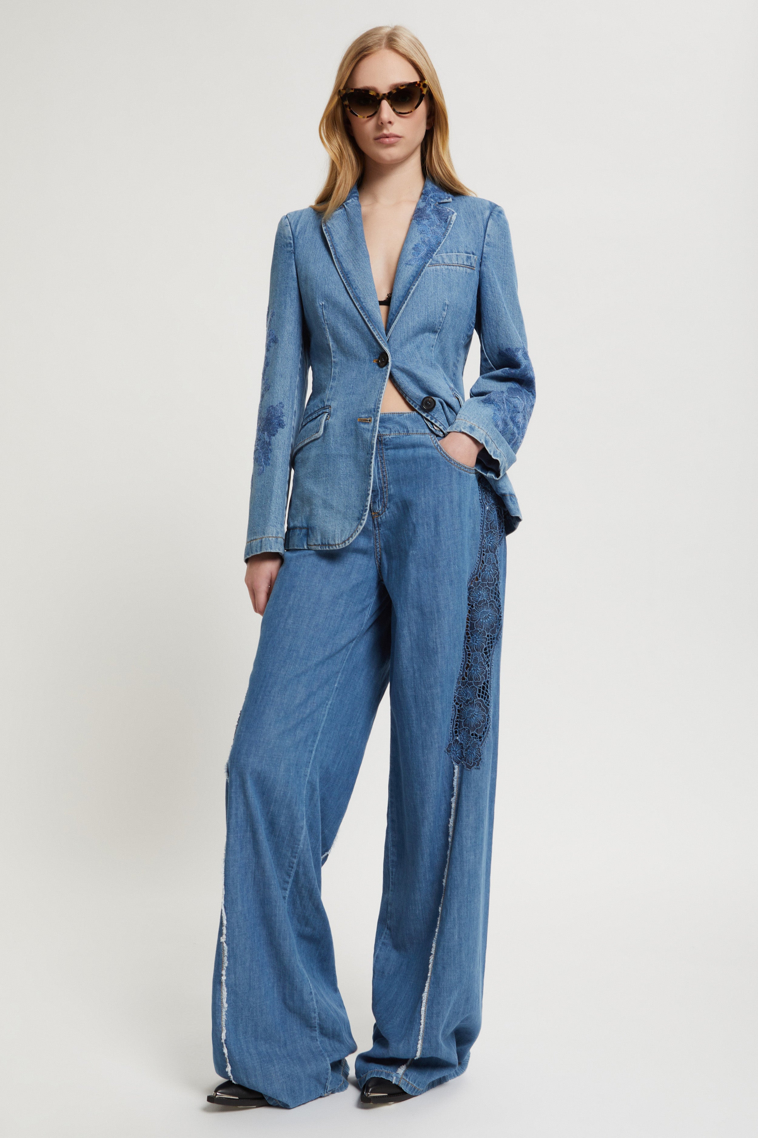 WIDE DENIM FABRIC PANTS WITH EMBROIDERY
