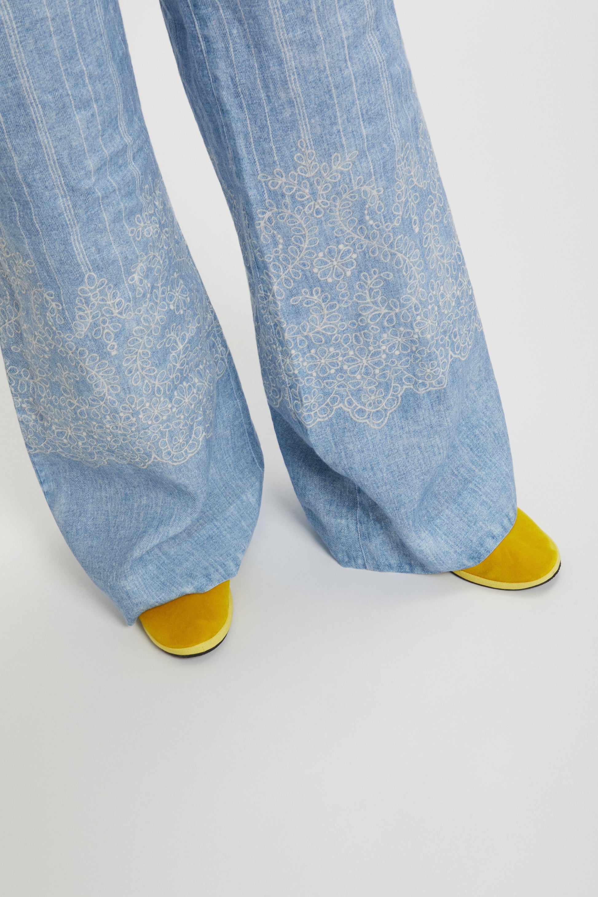 PANTALONI IN LINO STAMPA DENIM E PIZZO