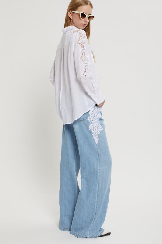 LIGHT DENIM PANTS WITH EMBROIDERY