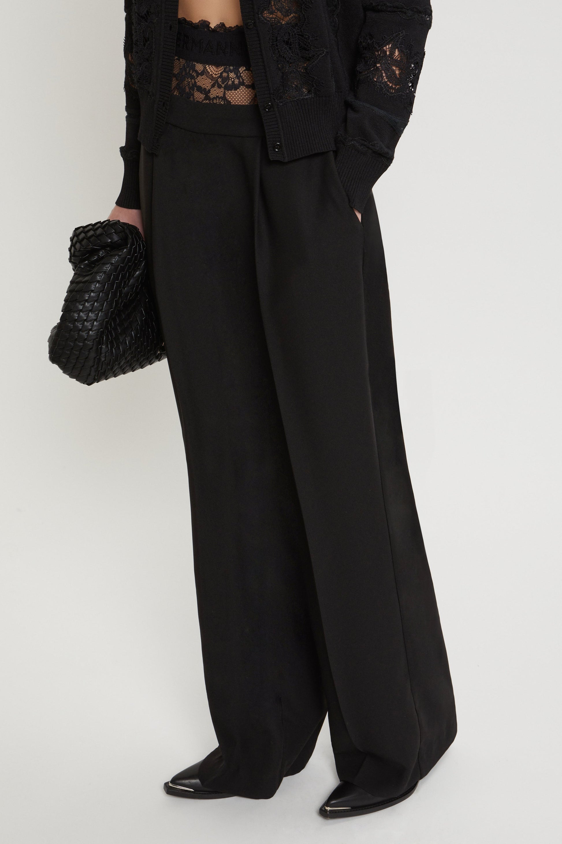 PANTALONI CON ELASTICO E BASCHINA DI PIZZO