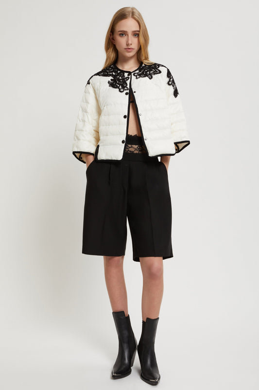 BERMUDA PANTS WITH ELASTIC WAISTBAND AND LACE INSERT