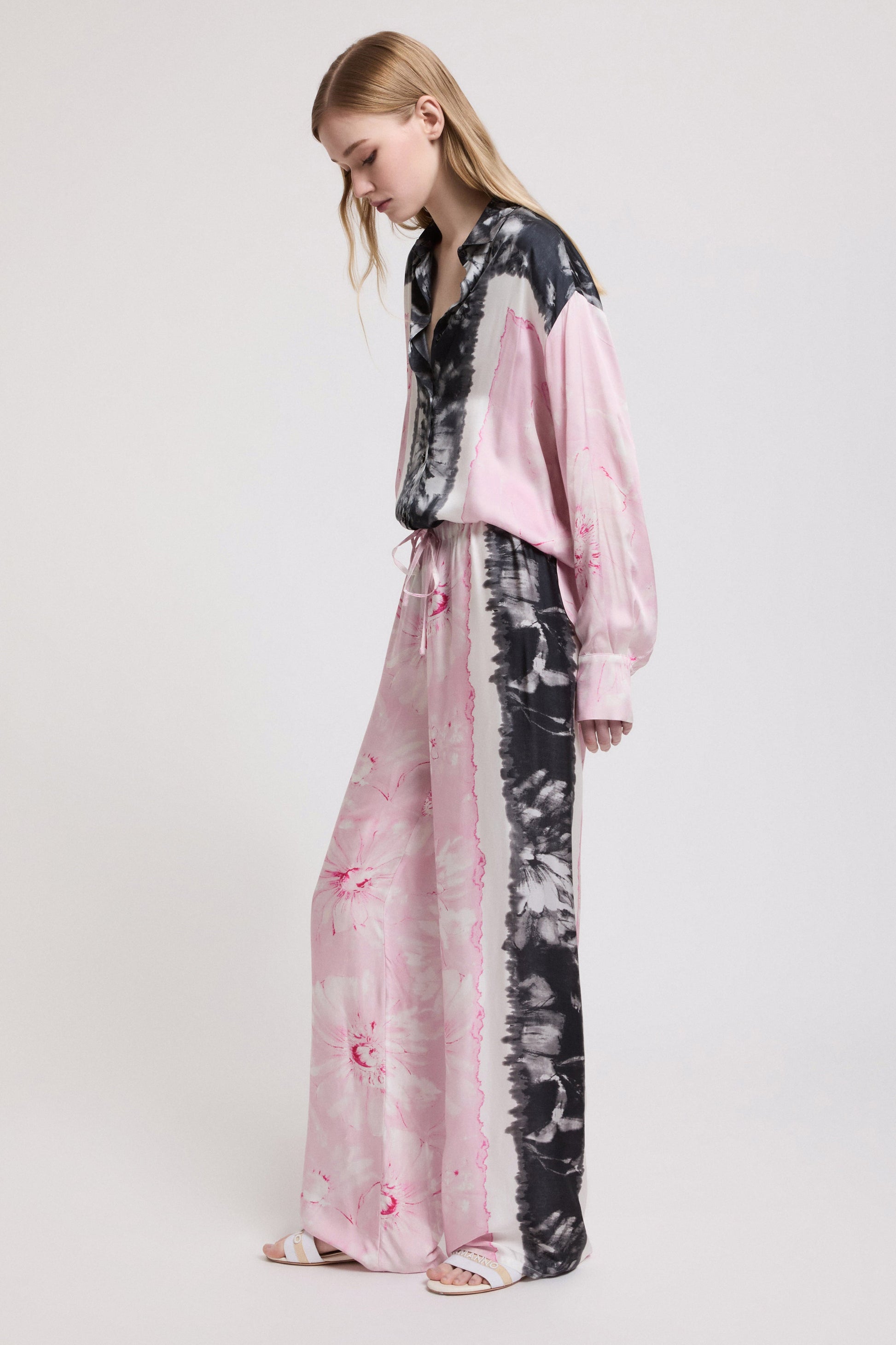 SATIN PRINTED PANTS WITH TIE&DYE EFFECT
