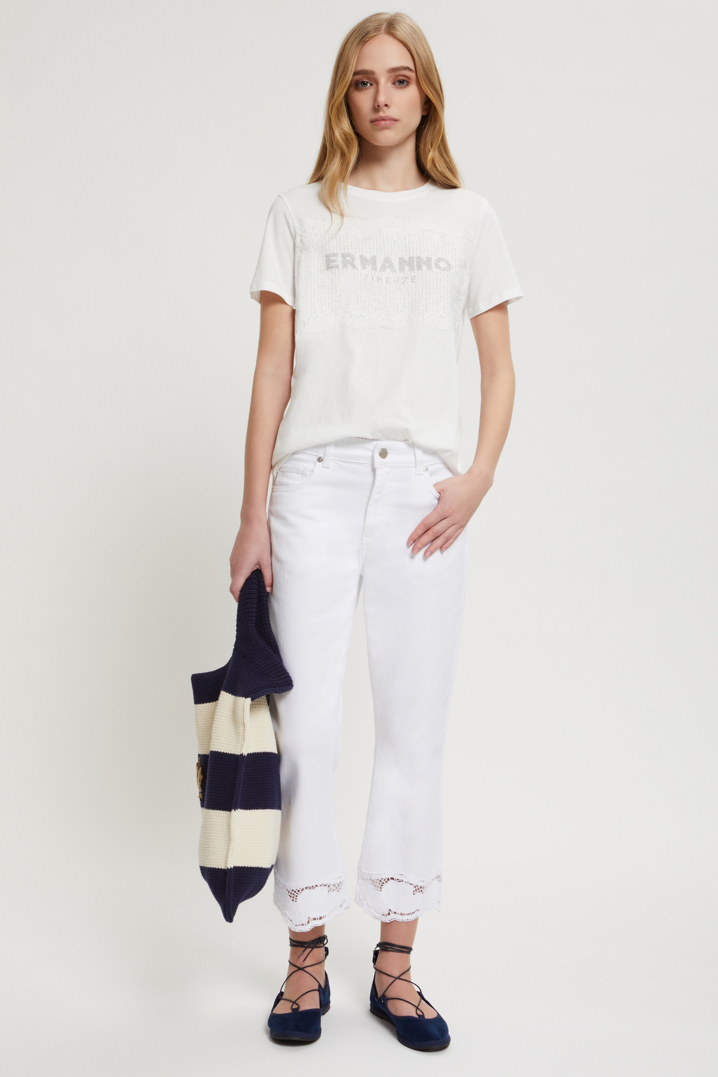 CAPRI DENIM PANTS WITH EMBROIDERY