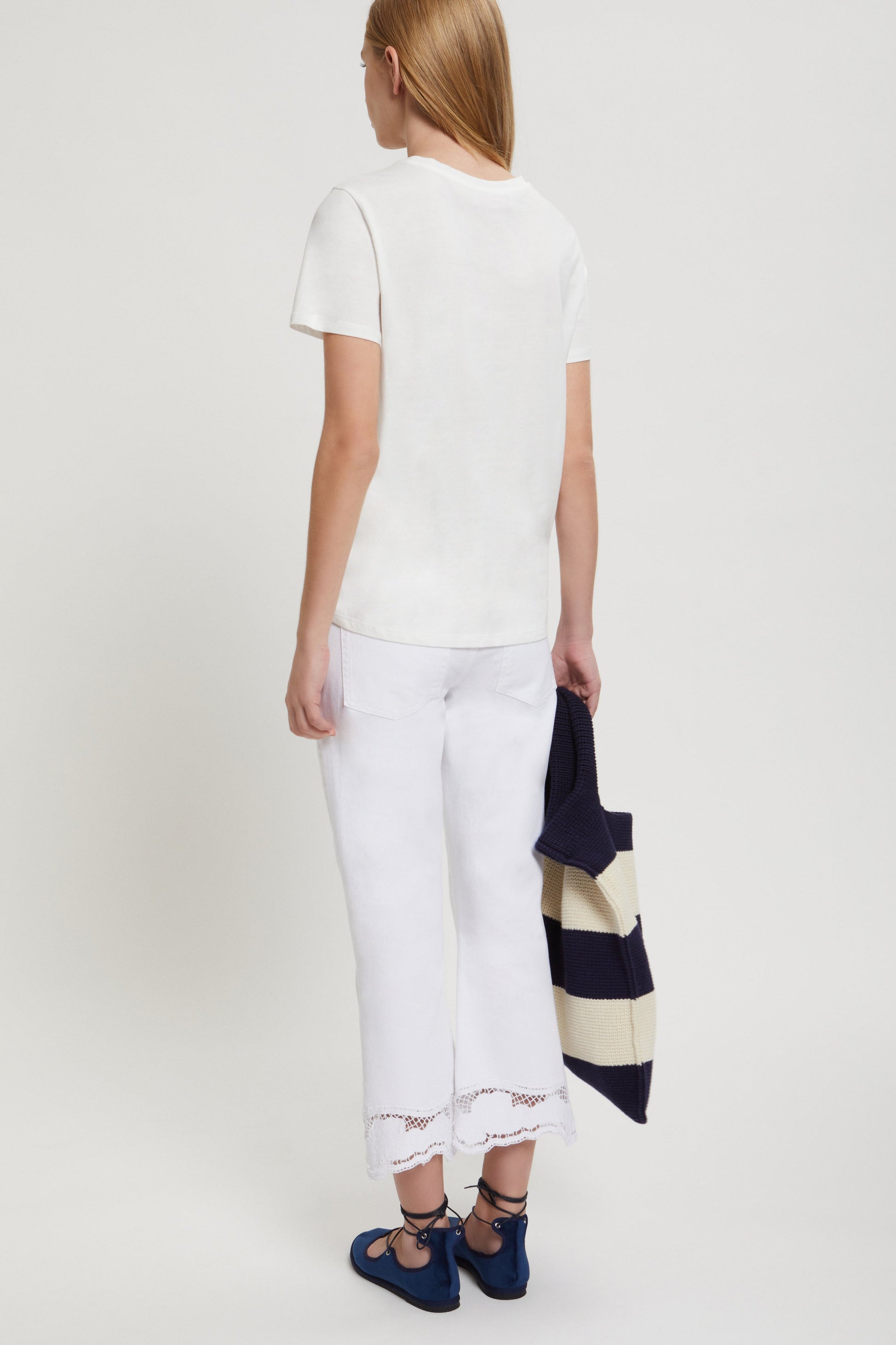 CAPRI DENIM PANTS WITH EMBROIDERY