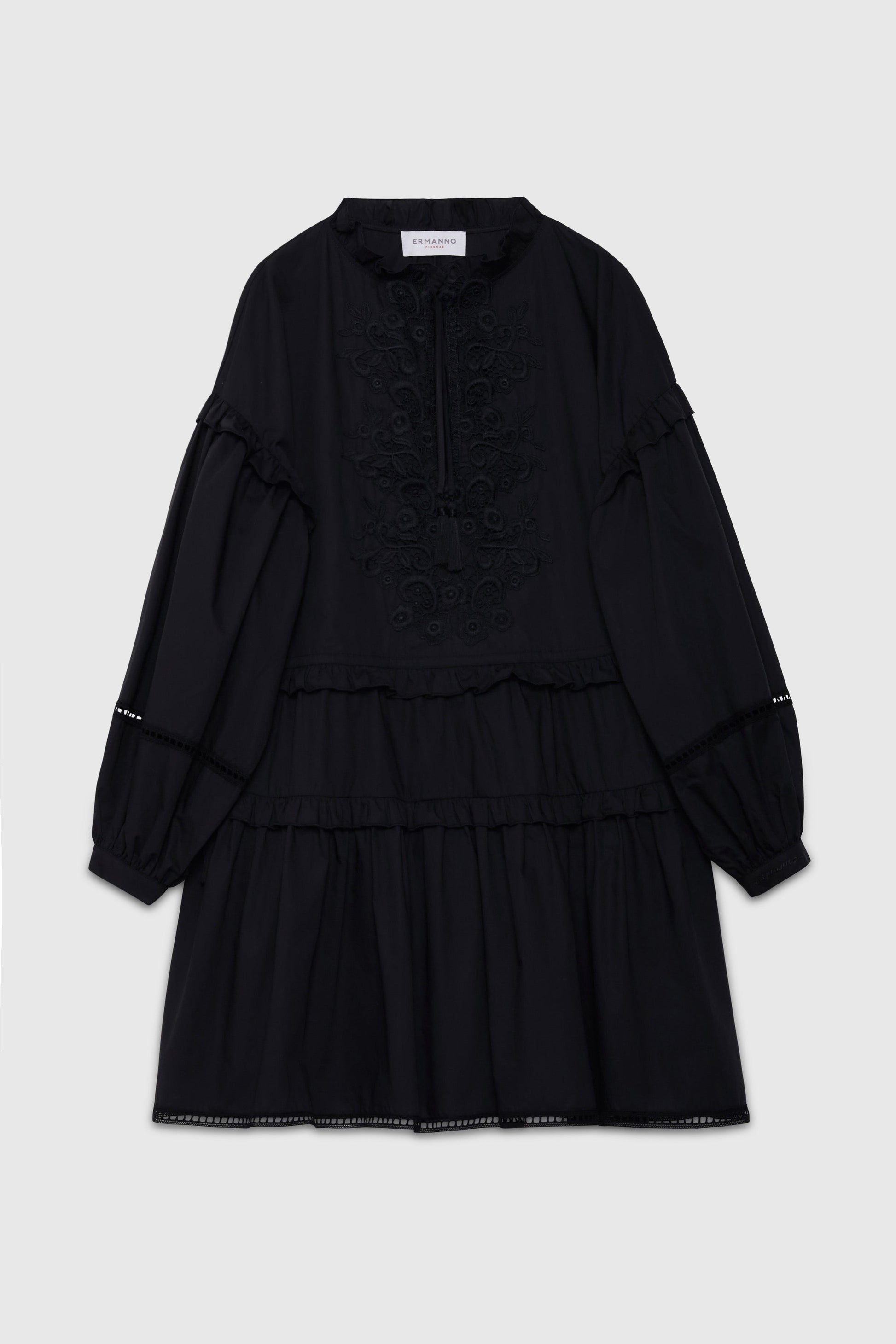 ROBE EN POPELINE AVEC DENTELLE ET VOLANTS