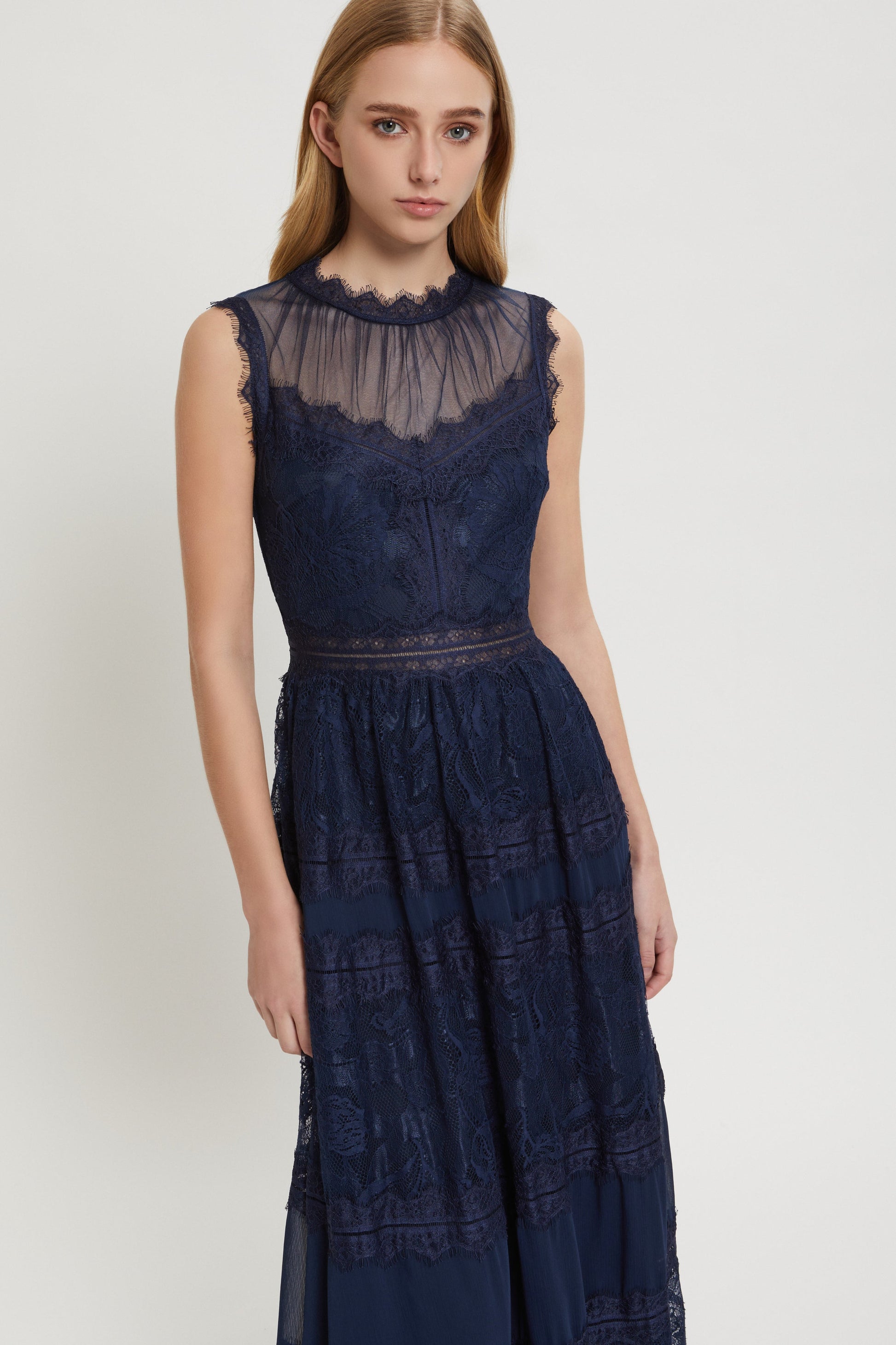 LONG TULLE DRESS WITH LACE