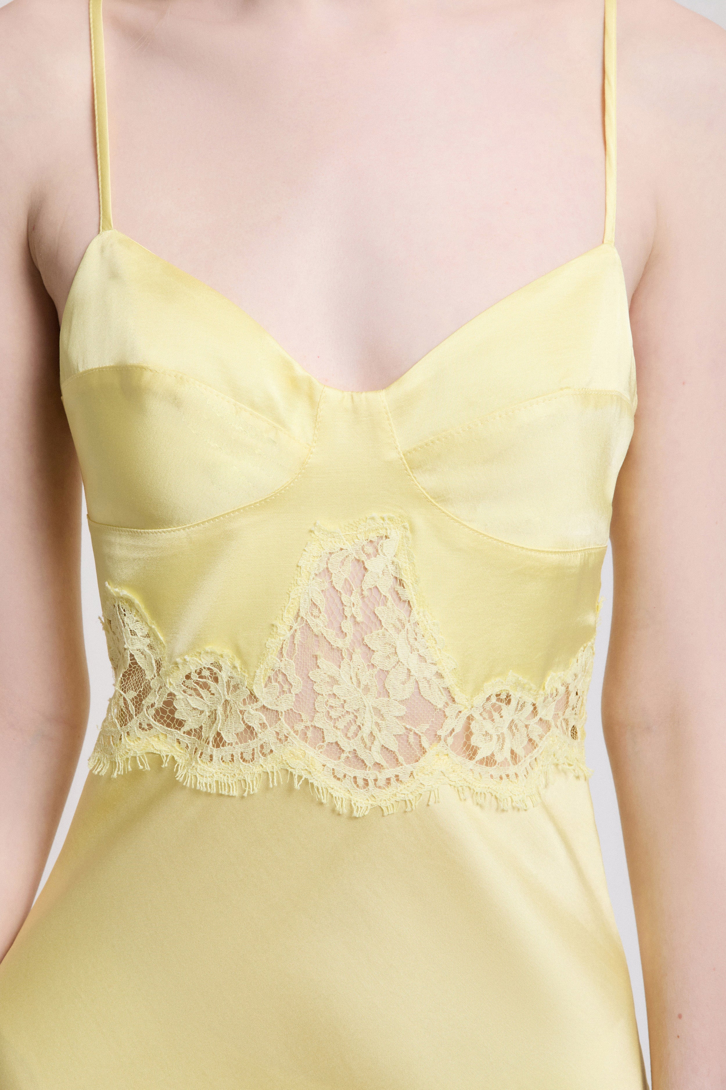 Image of ABITO SOTTOVESTE DI RASO CON PIZZO