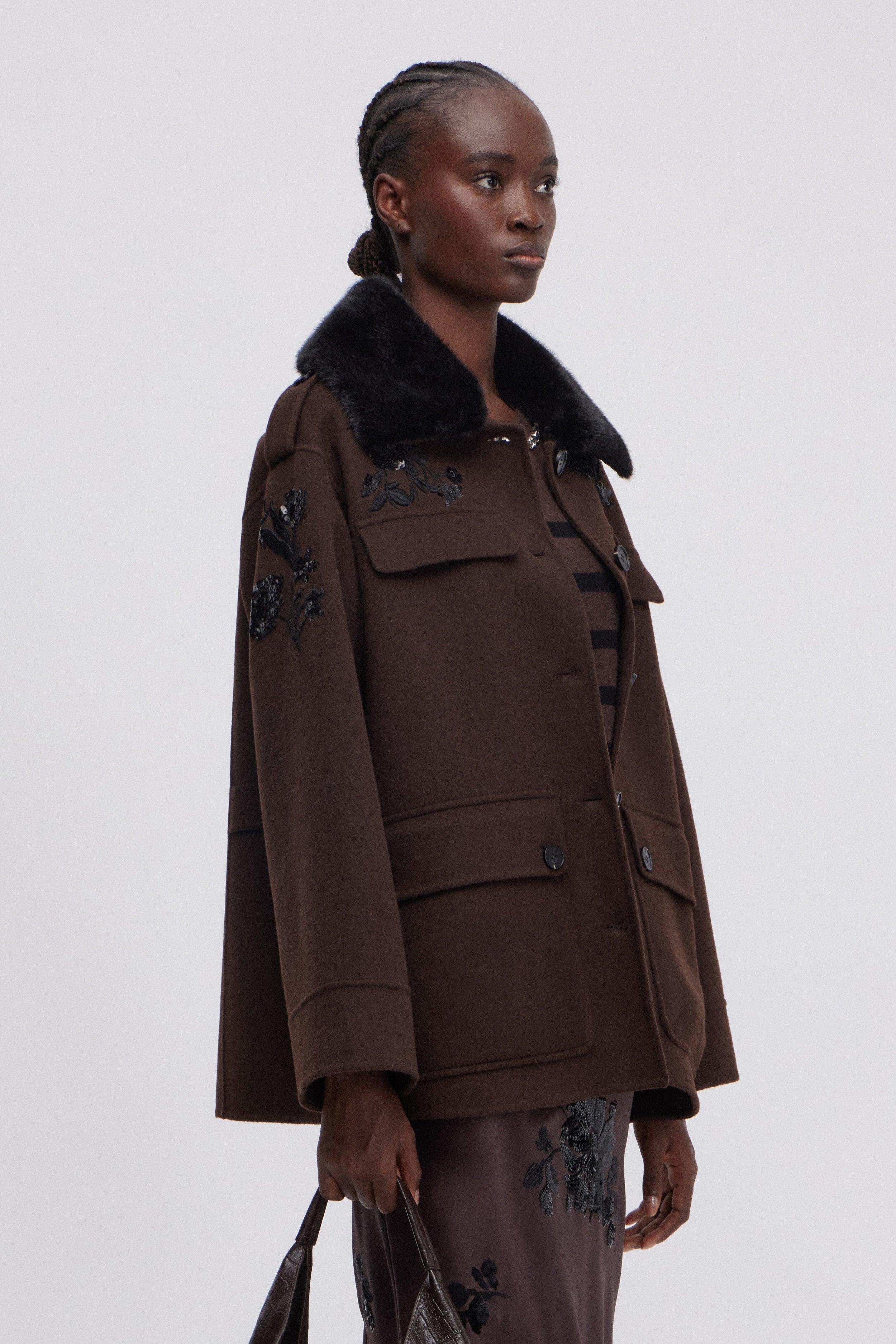 CABAN IN DOUBLE CON RICAMI DI PAILLETTES