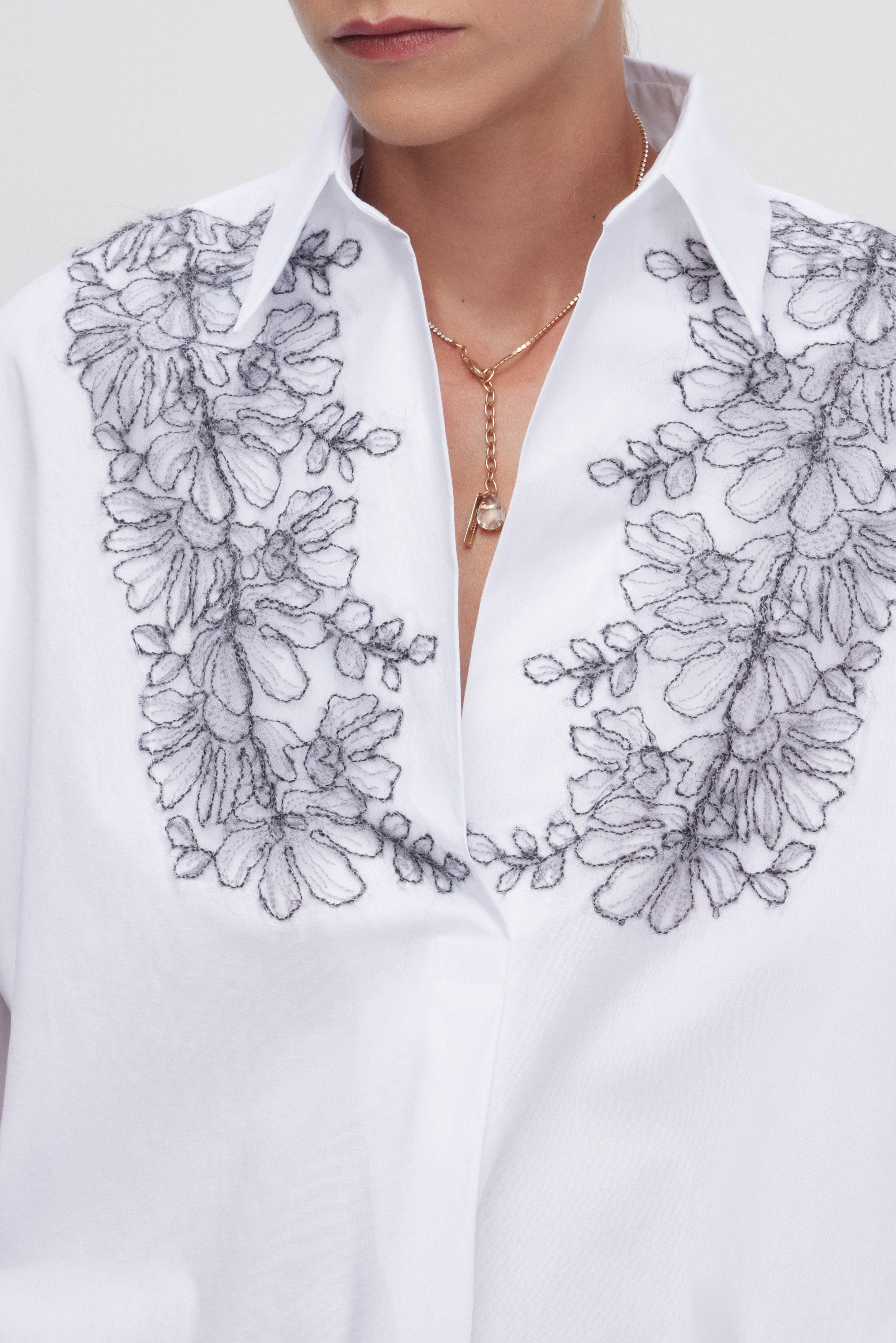 POPLIN BLOUSE WITH EMBROIDERY