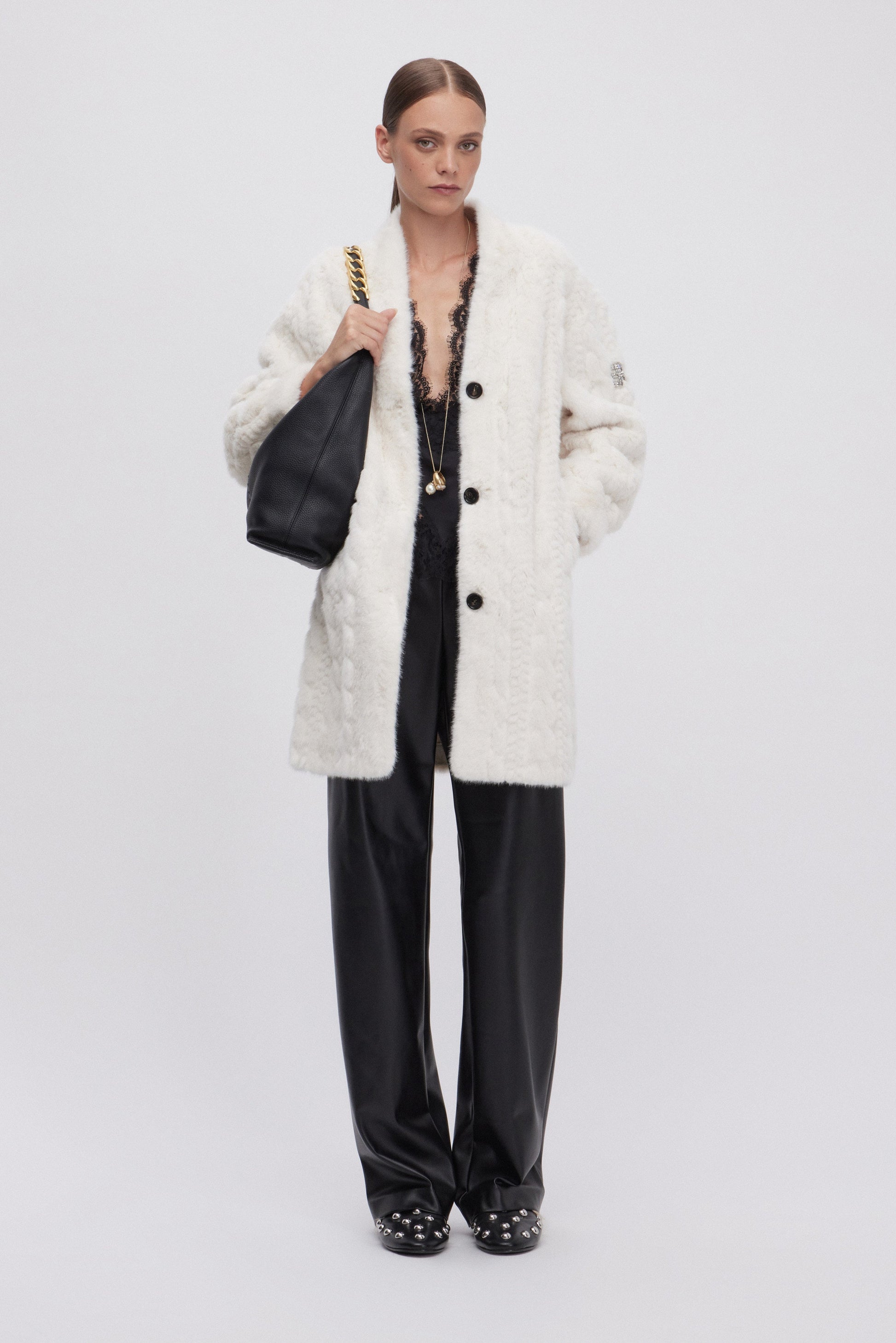 TOP IN RASO CON PIZZO RICAMATO