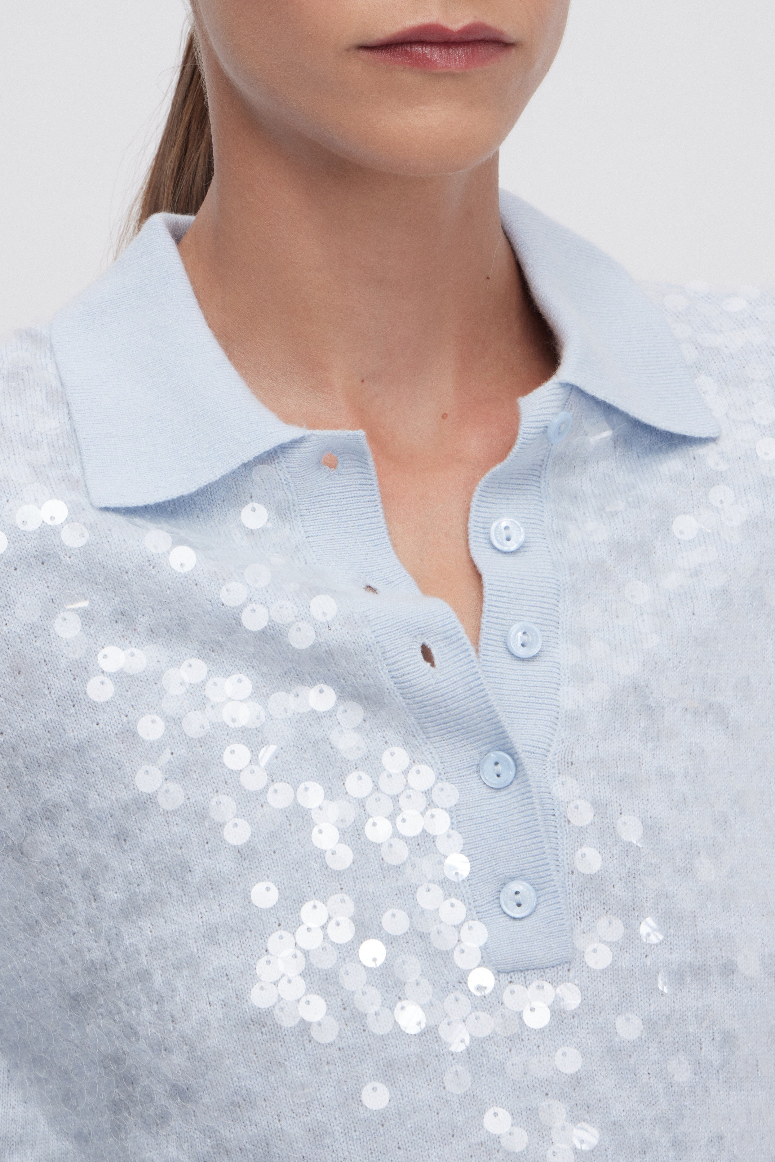 PULL À POLO AVEC PAILLETTES
