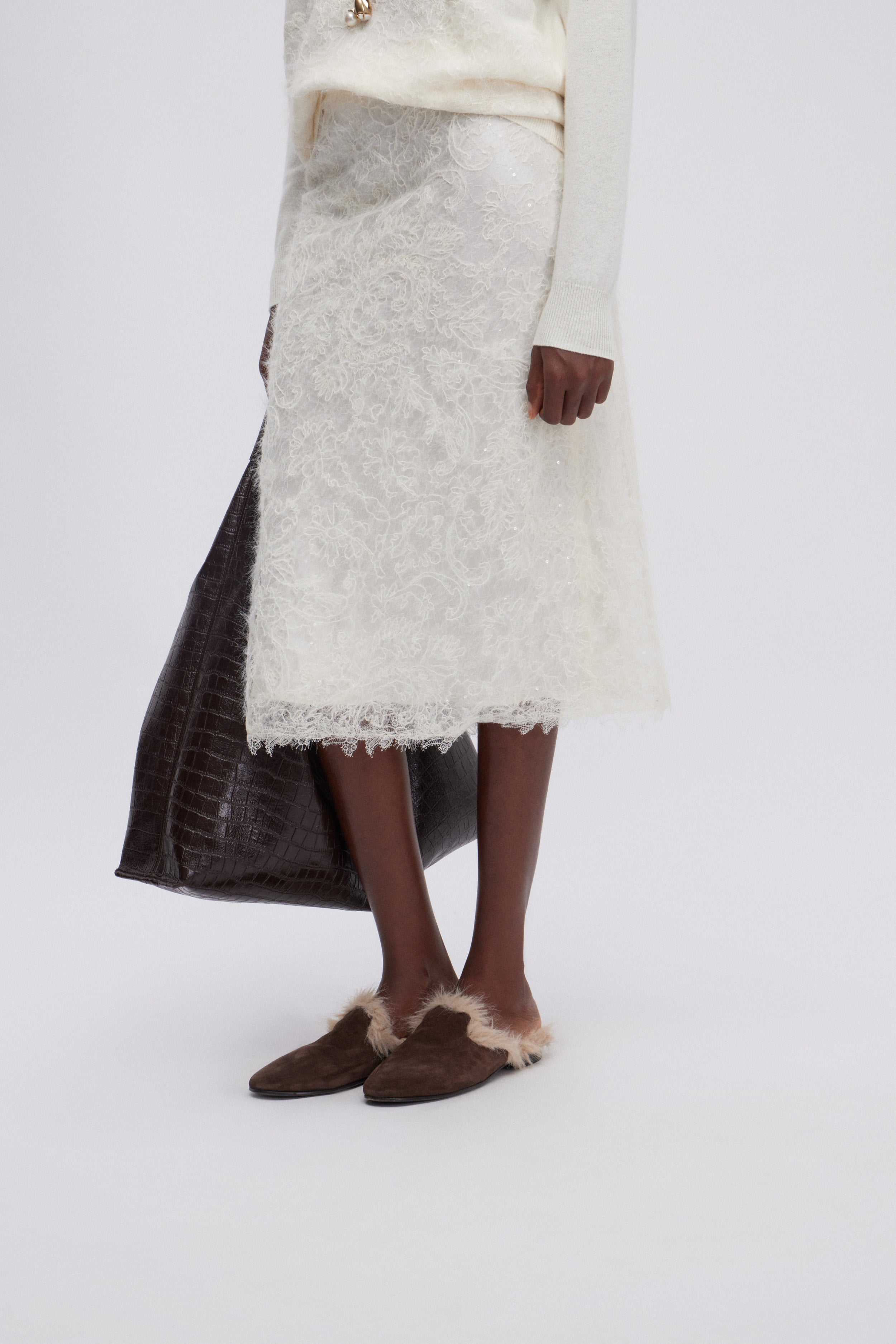 MIDI SKIRT WITH LACE AND SEQUINS 