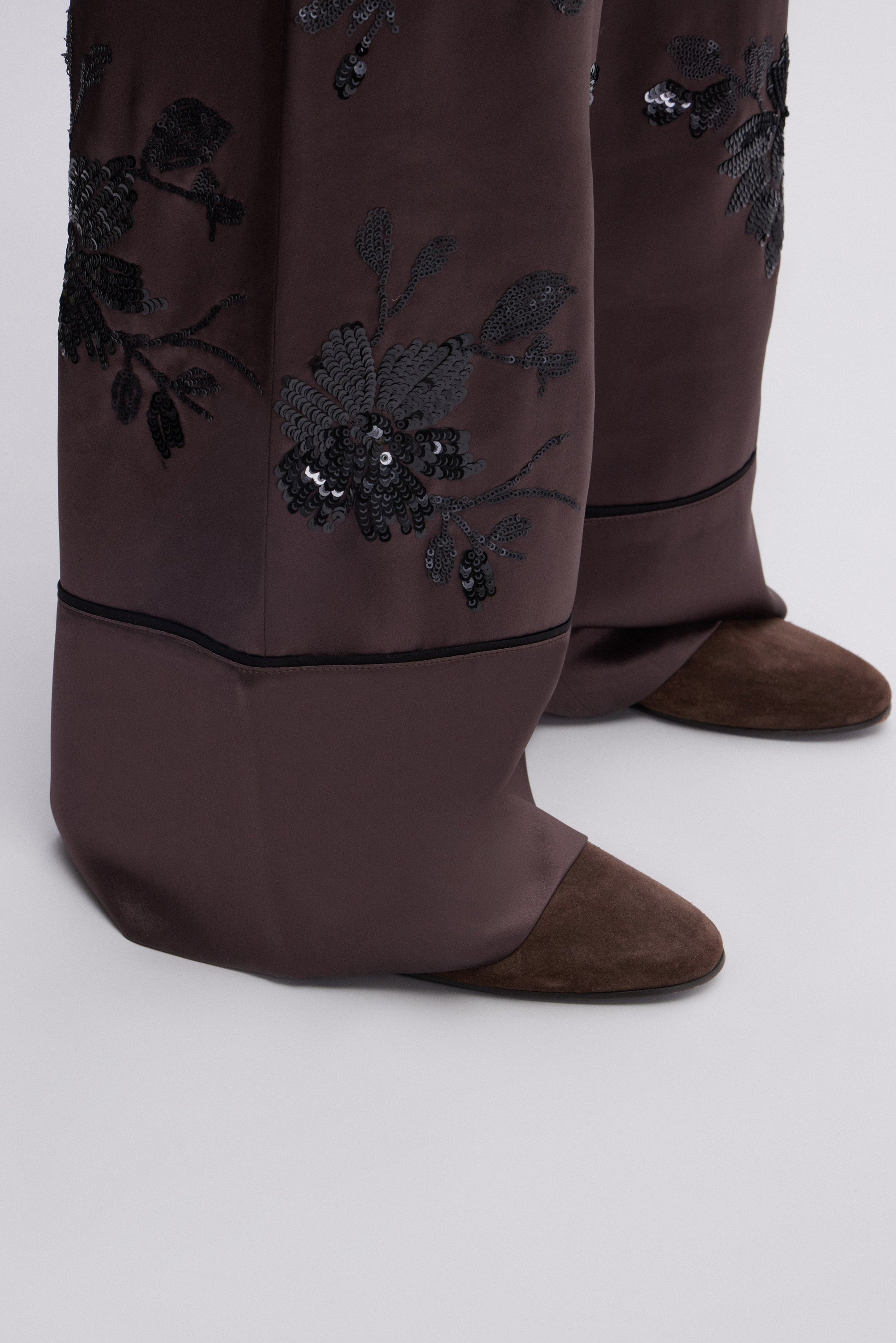 PANTALONI A PIGIAMA IN RASO CON FIORI DI PAILLETTES