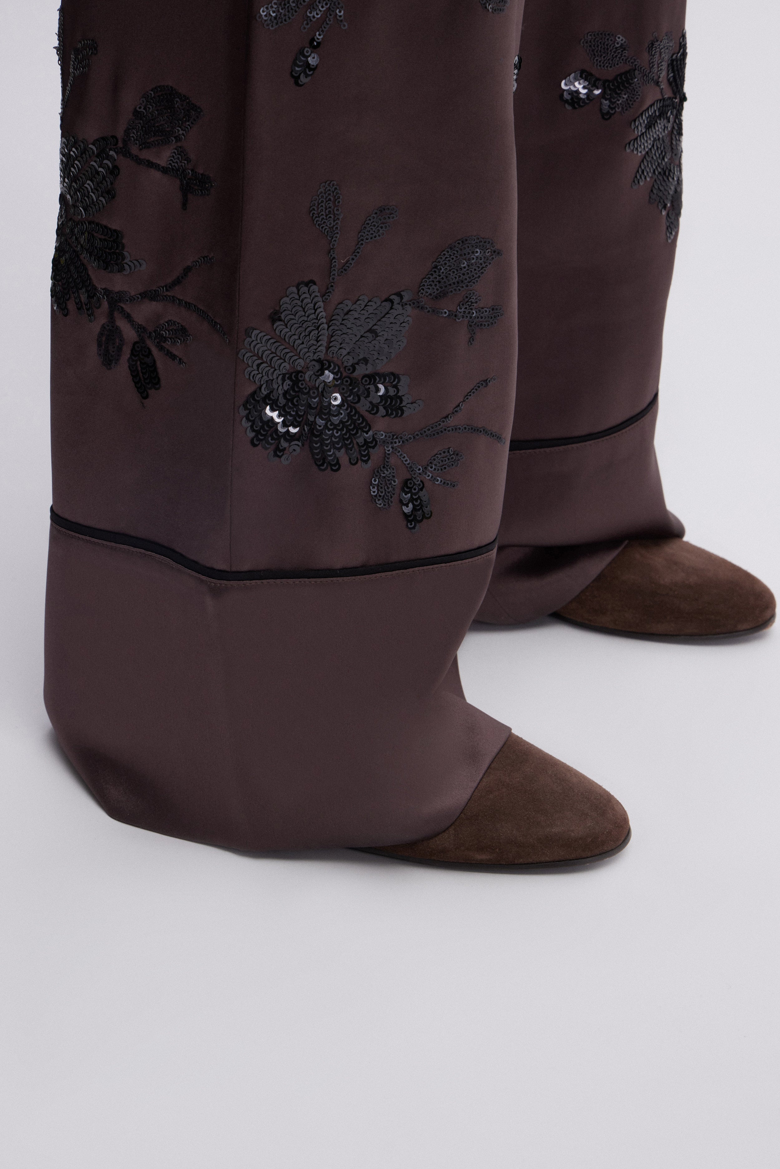 PANTALONI A PIGIAMA IN RASO CON FIORI DI PAILLETTES