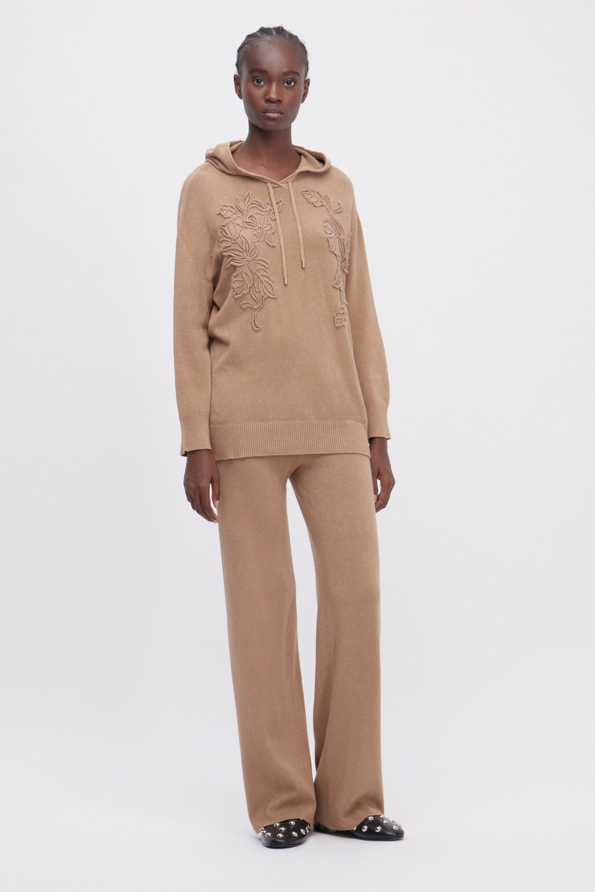 PANTALON LARGE EN MAILLE AVEC ÉLASTIQUE