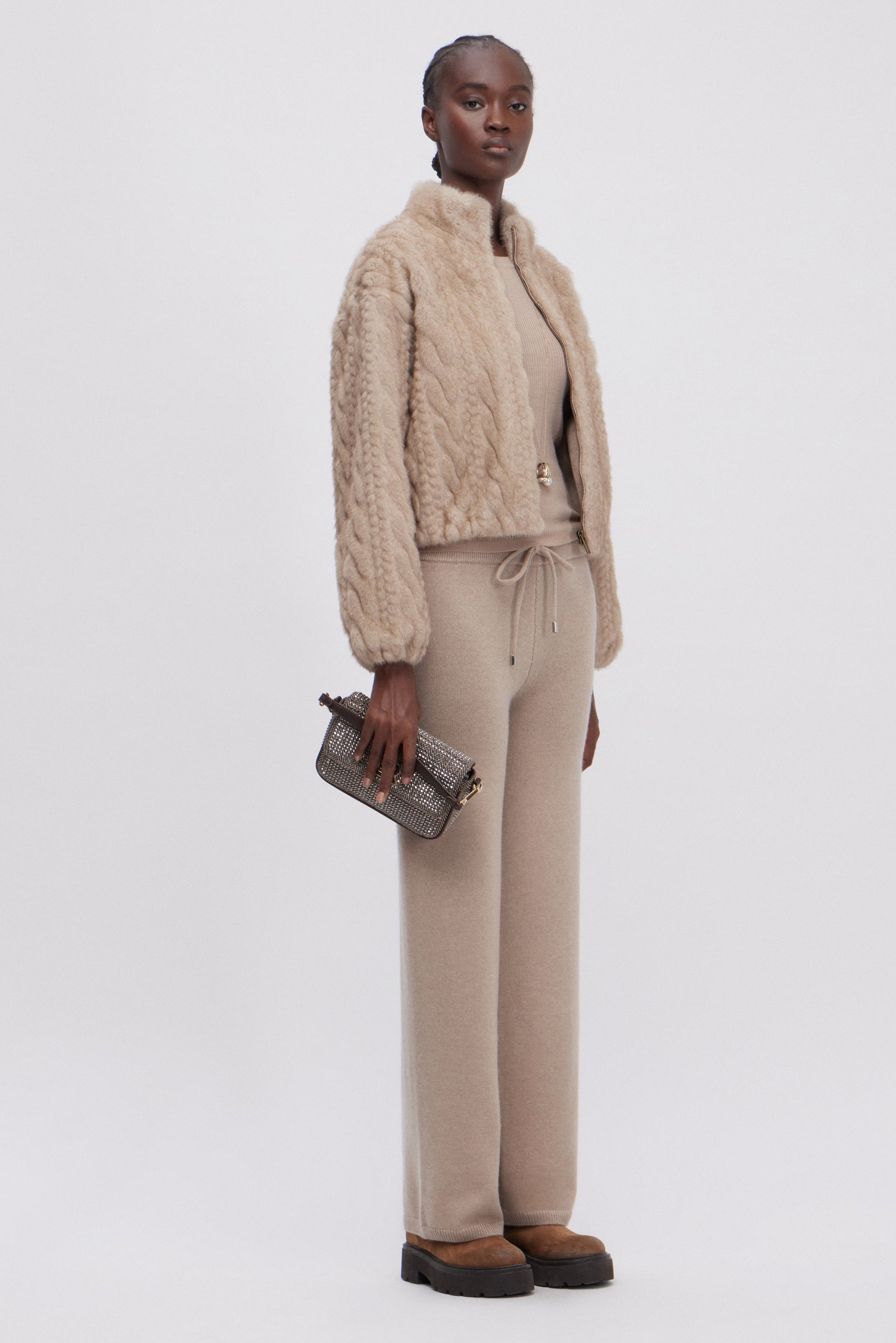 PANTALON EN MAILLE AVEC ÉLASTIQUE ET COULISSE