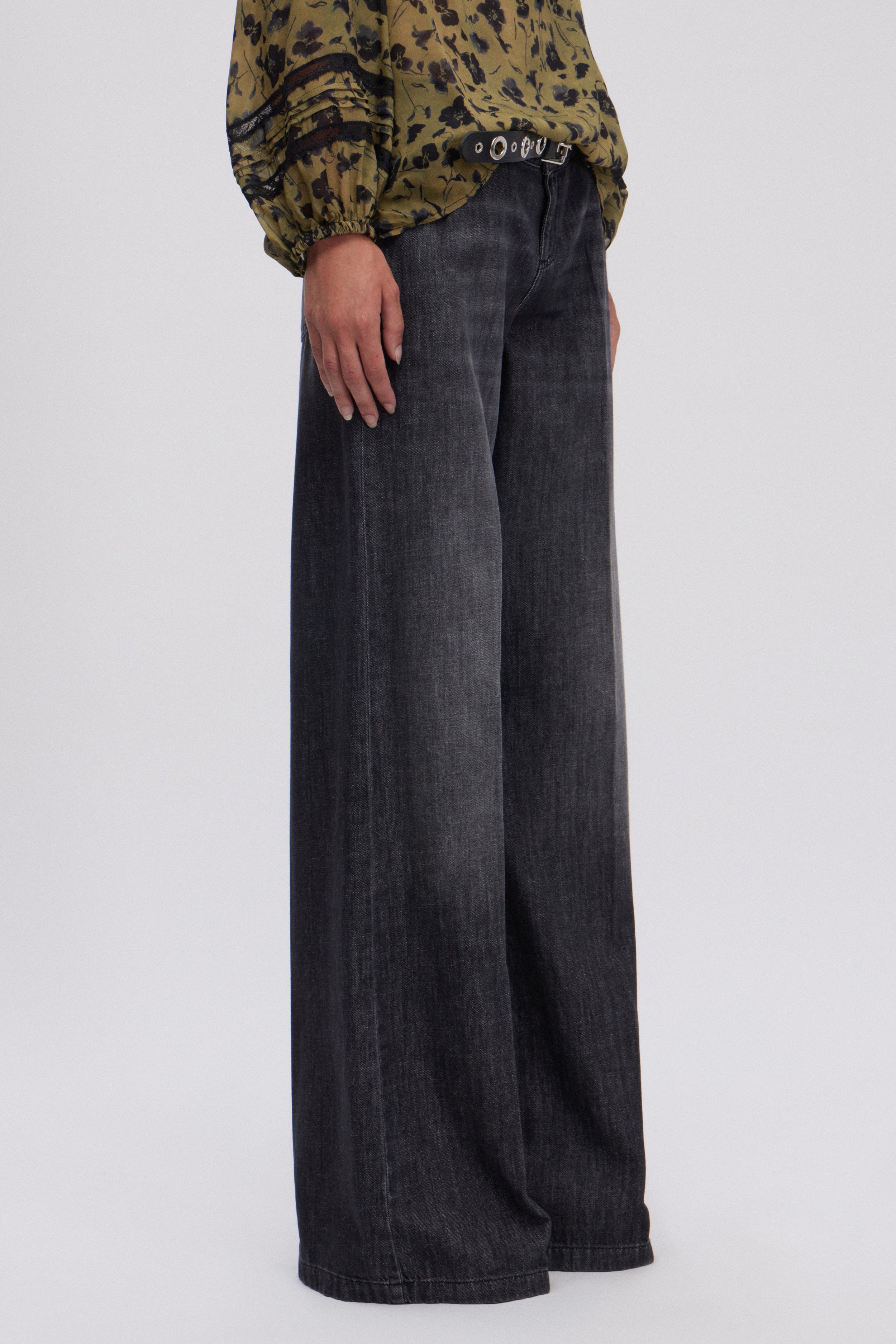 GREY DENIM FLARE JEANS STONE WASH