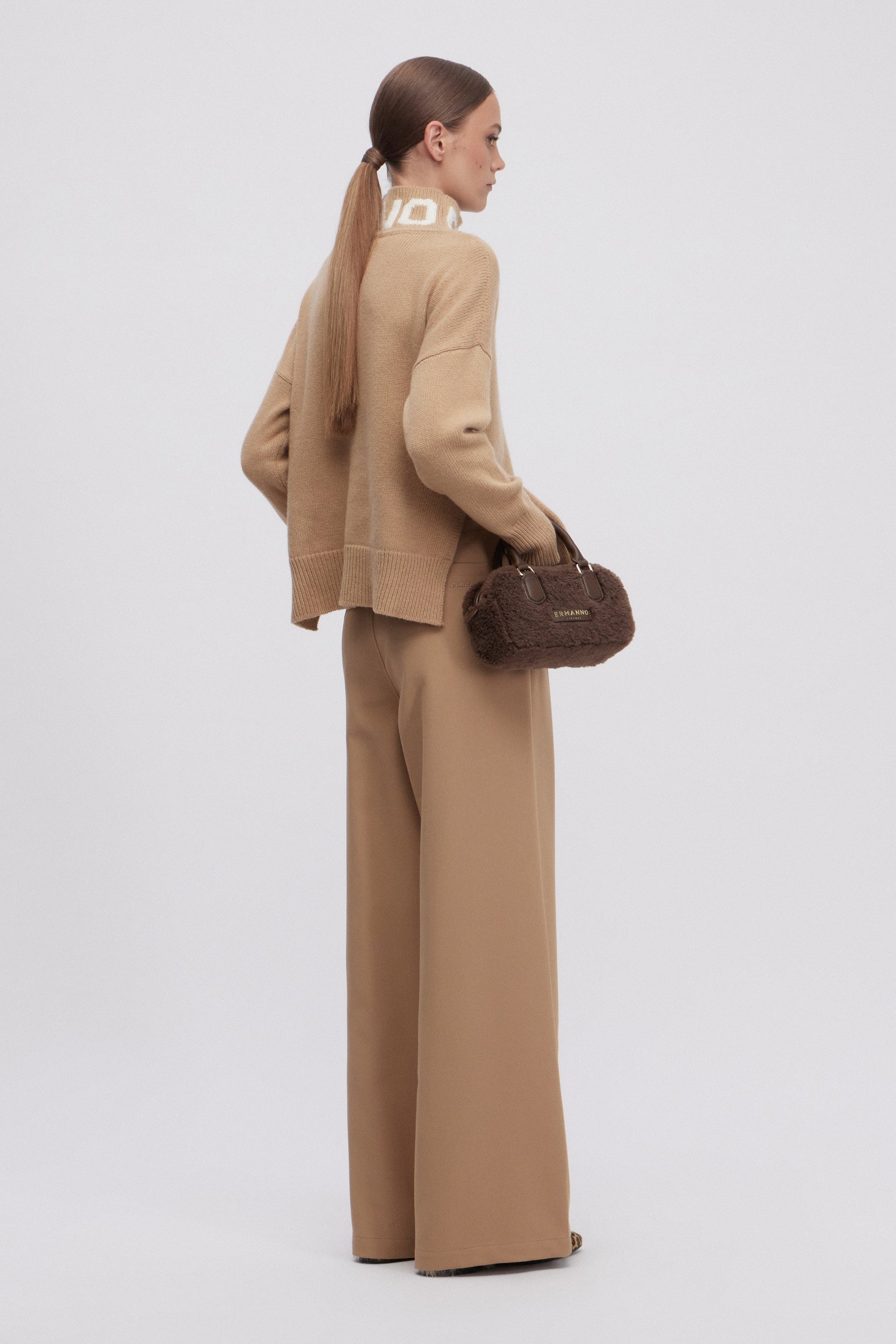 PANTALON LARGE EN CADY AVEC BOUCLES