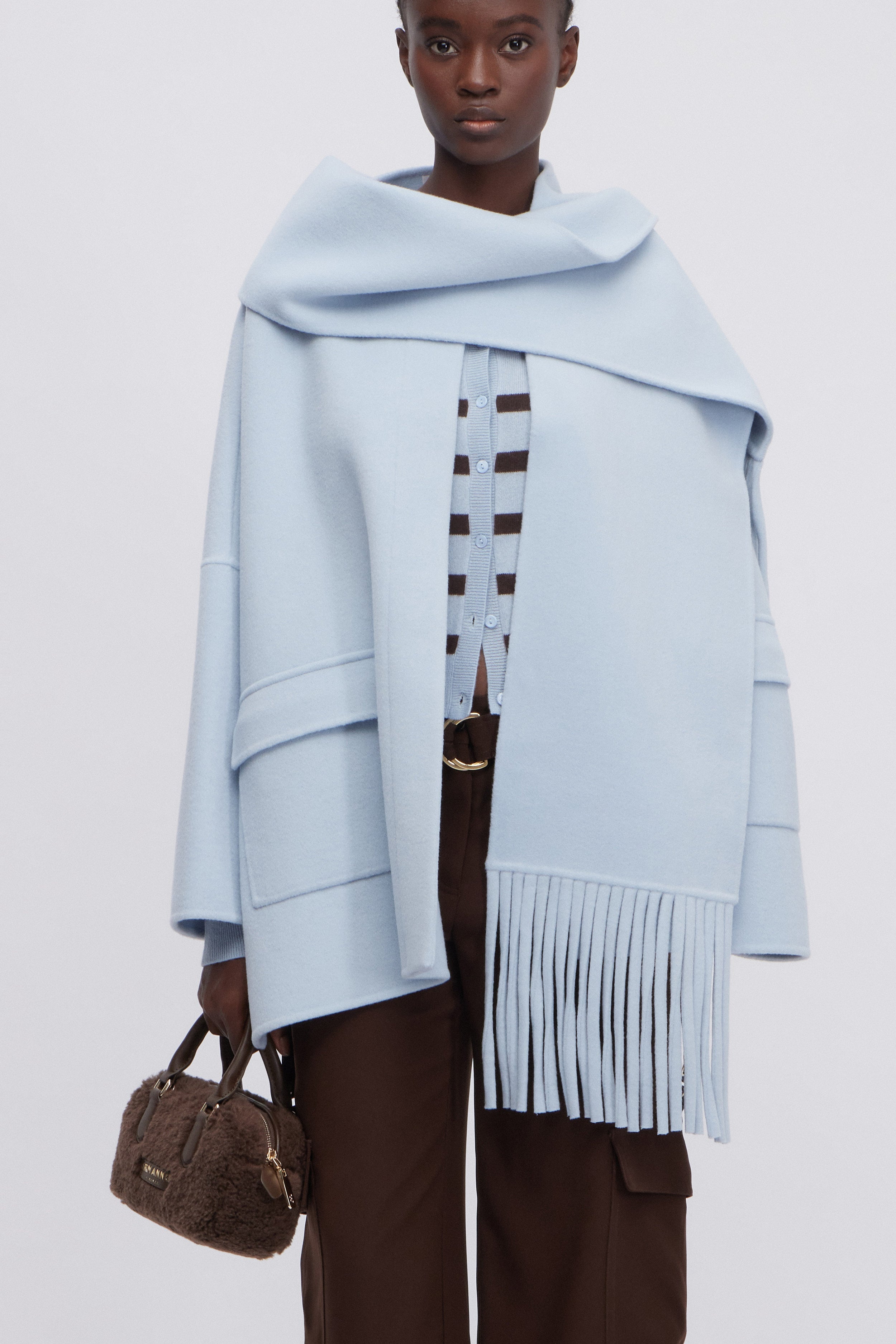 SCIARPA IN DOUBLE DI LANA CON FRANGIA