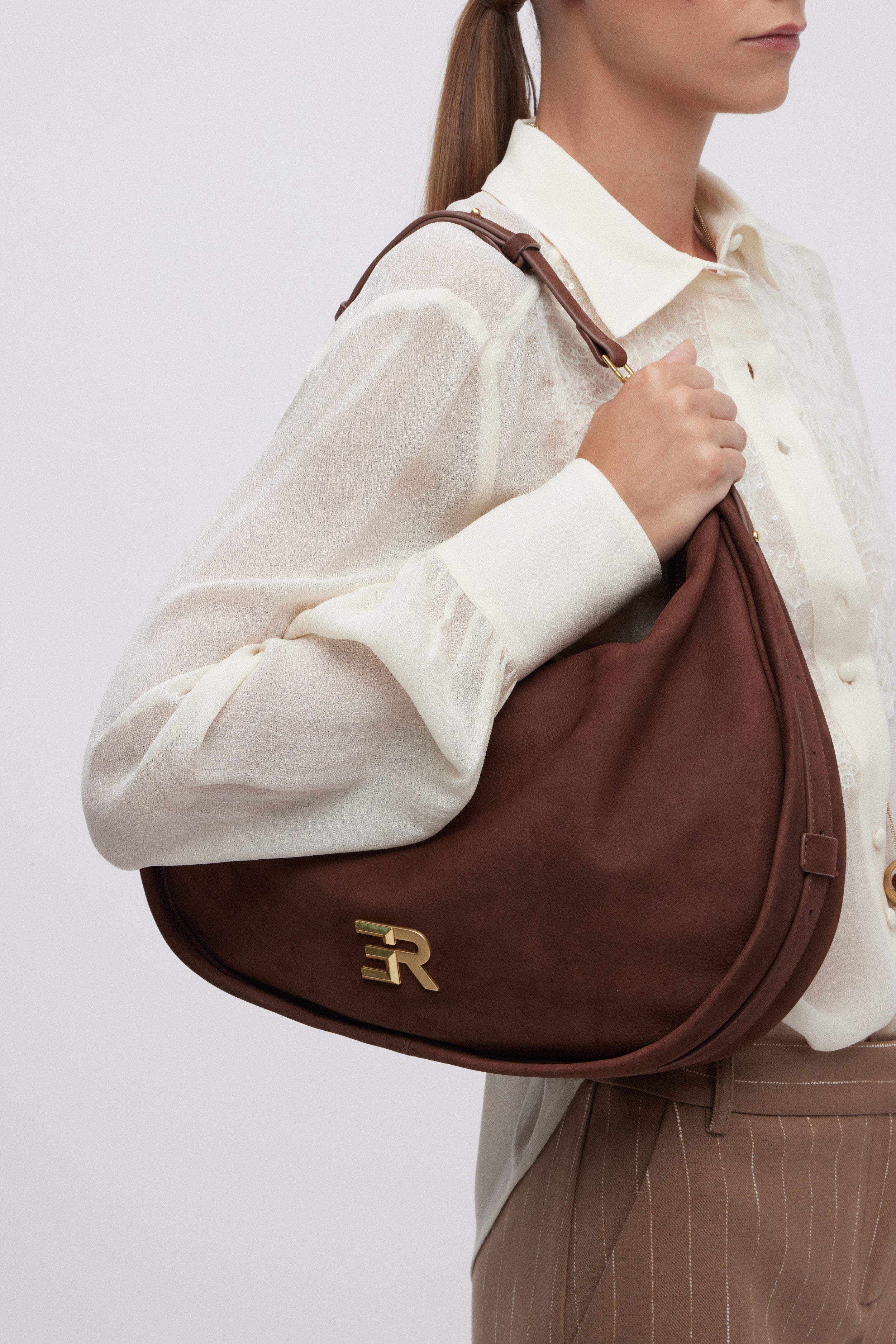 HOBO BAG IN TAN SUEDE WITH GOLD LOGO